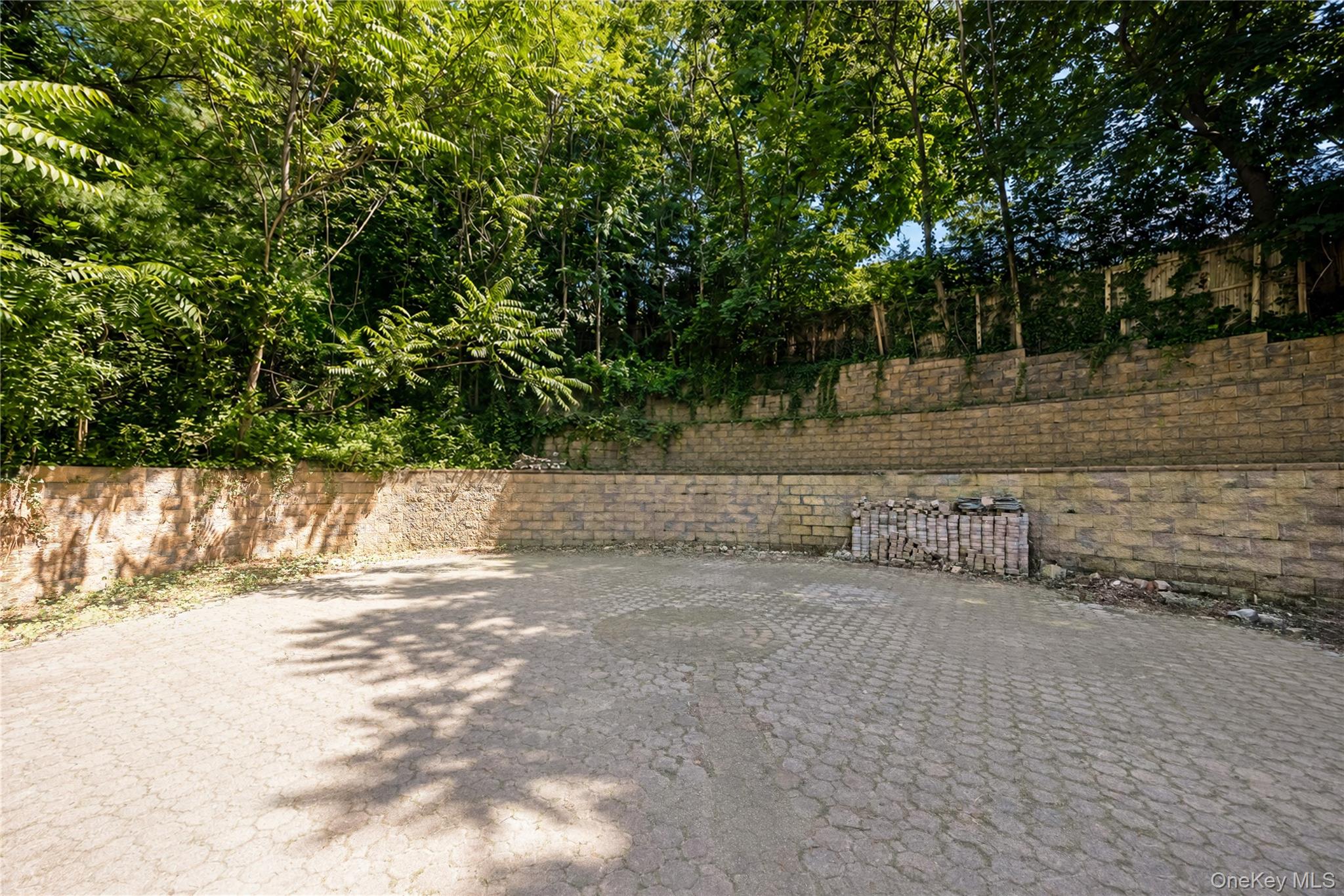 216 Woodbury Road – For Sale photo 8