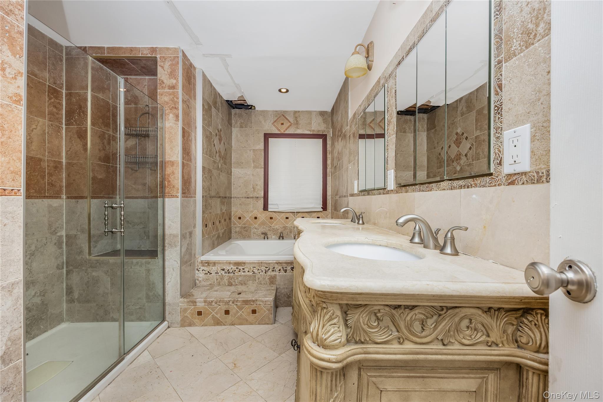 216 Woodbury Road – For Sale photo 29