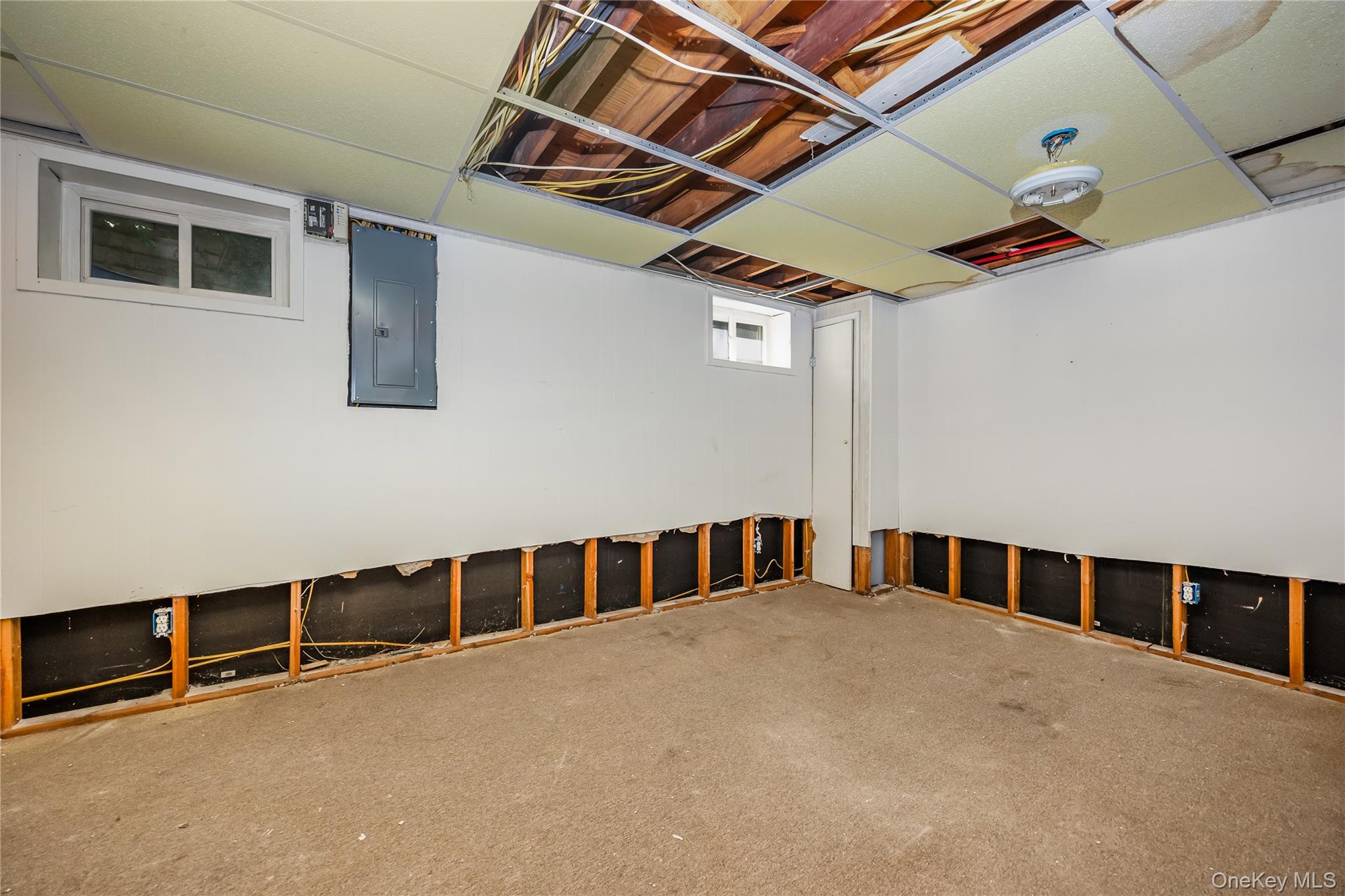 216 Woodbury Road – For Sale photo 31