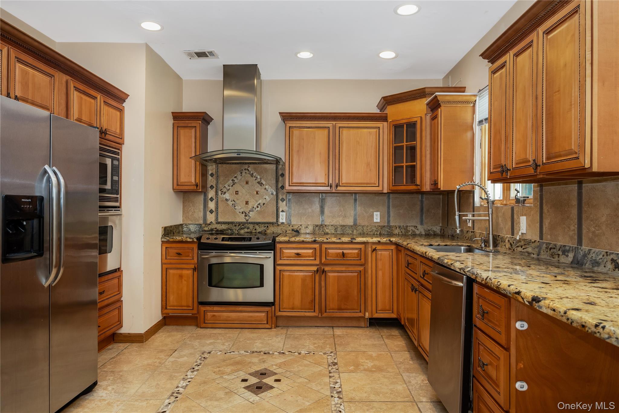 216 Woodbury Road – For Sale photo 19