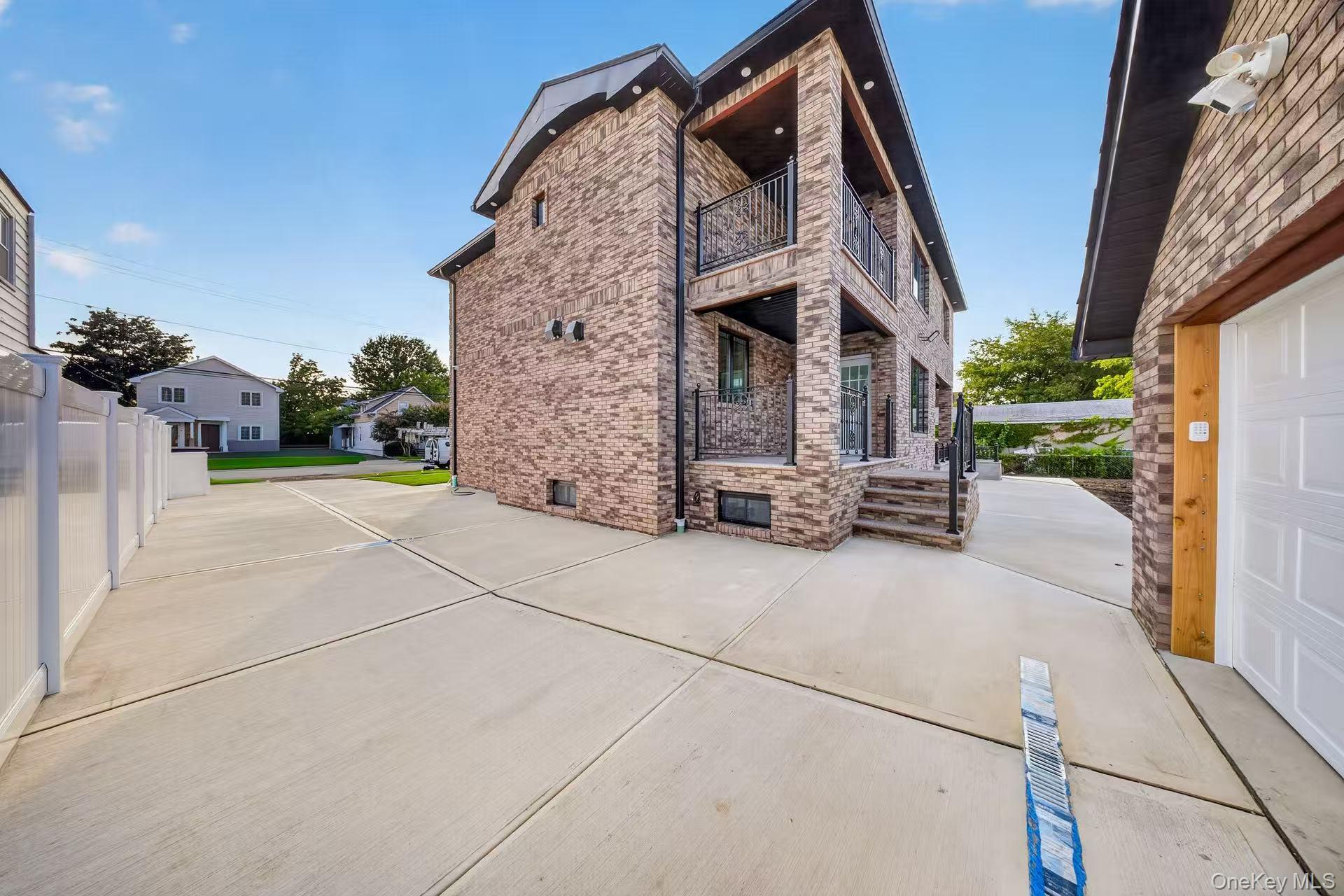 946 Cherry Lane – For Sale photo 28