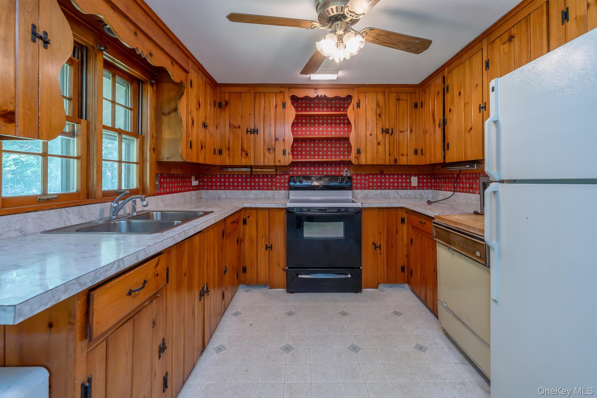 8 Carroll Street – For Sale photo 15