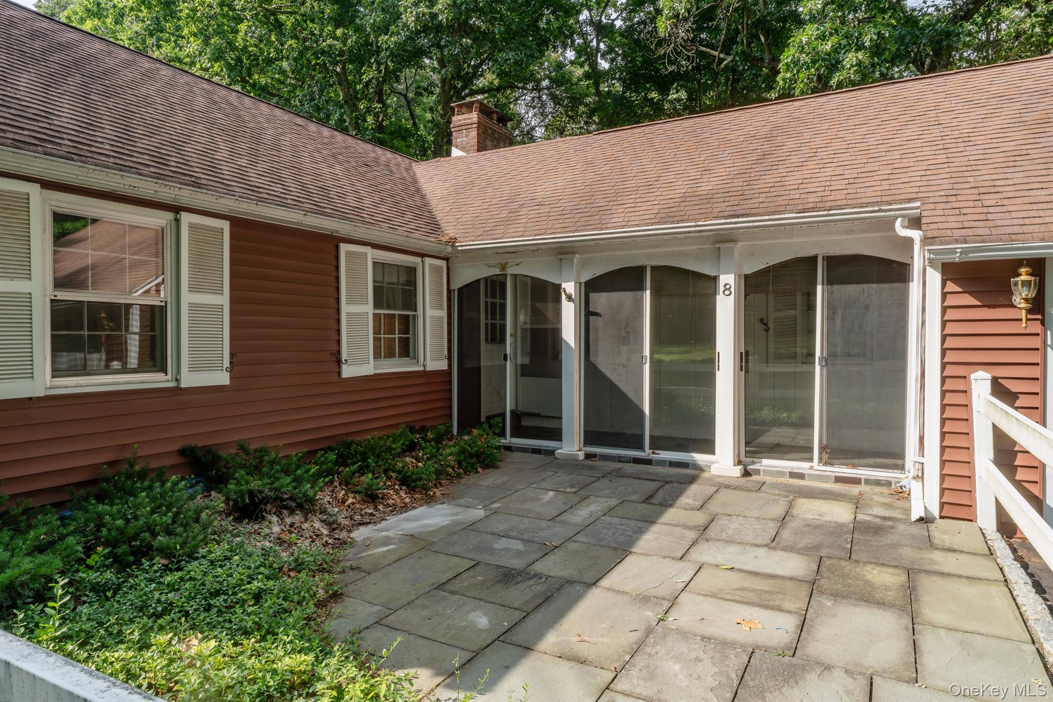 8 Carroll Street – For Sale photo 3