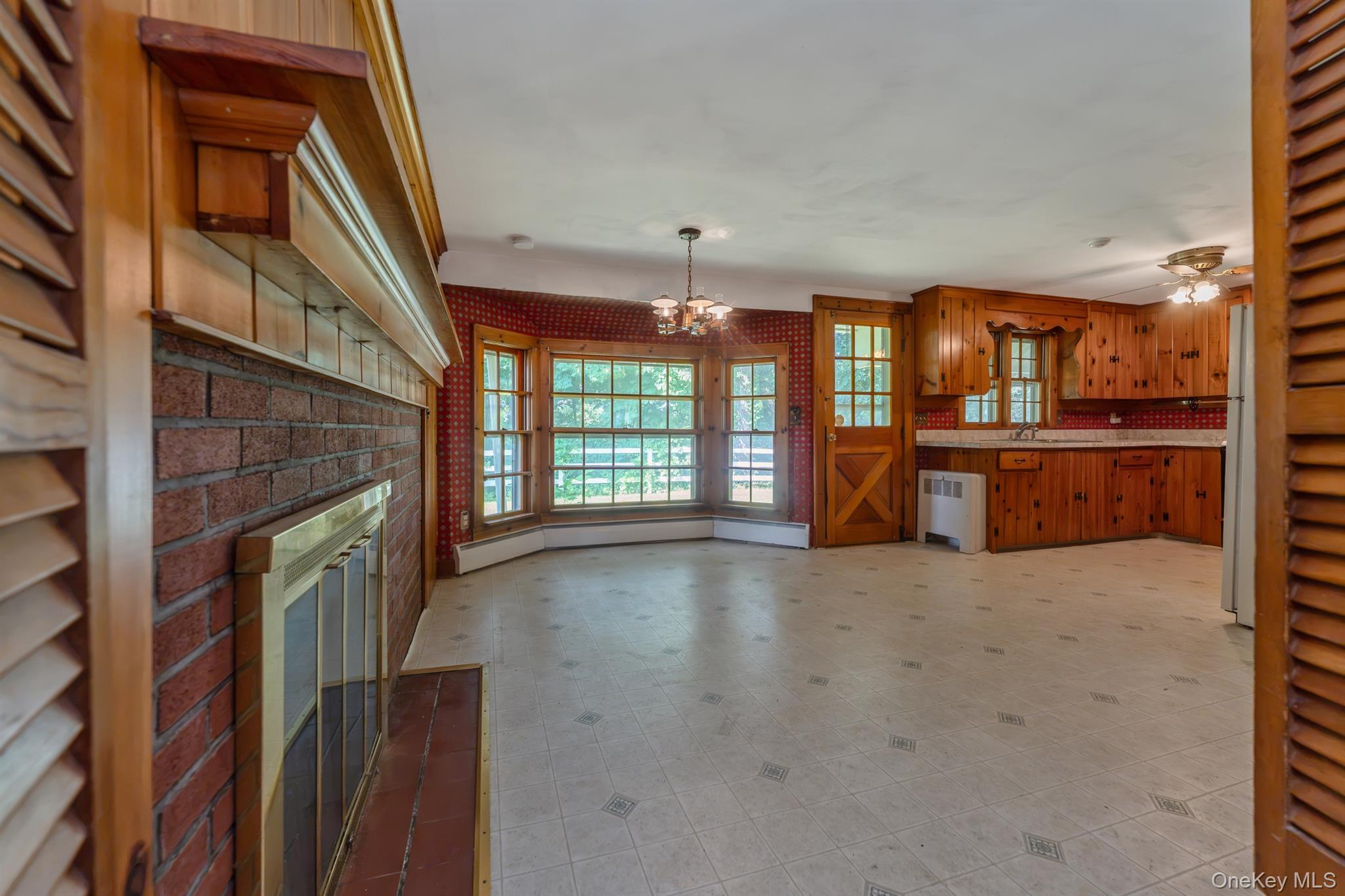 8 Carroll Street – For Sale photo 11