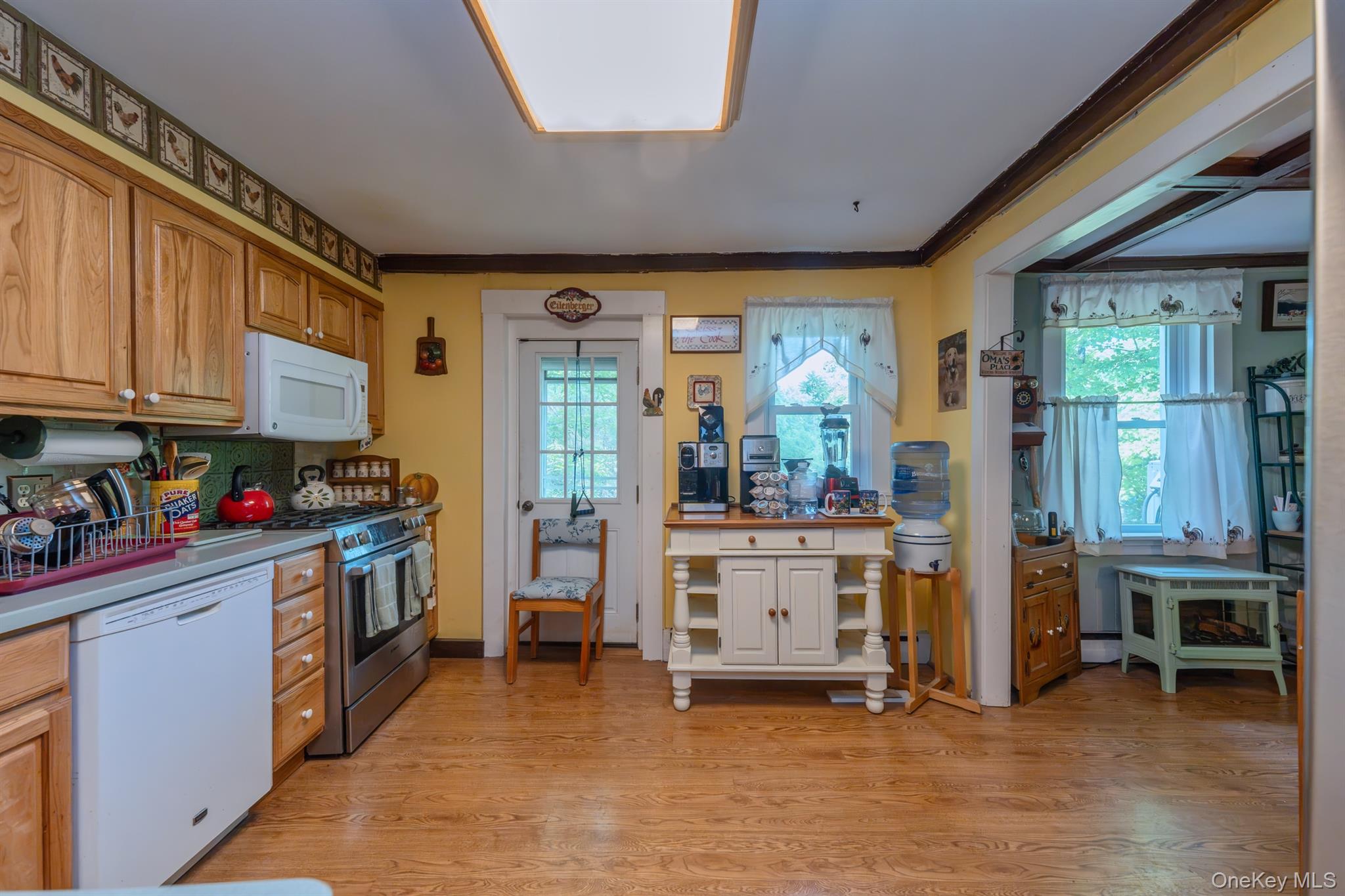 542 Blue Mountain Road – For Sale photo 16