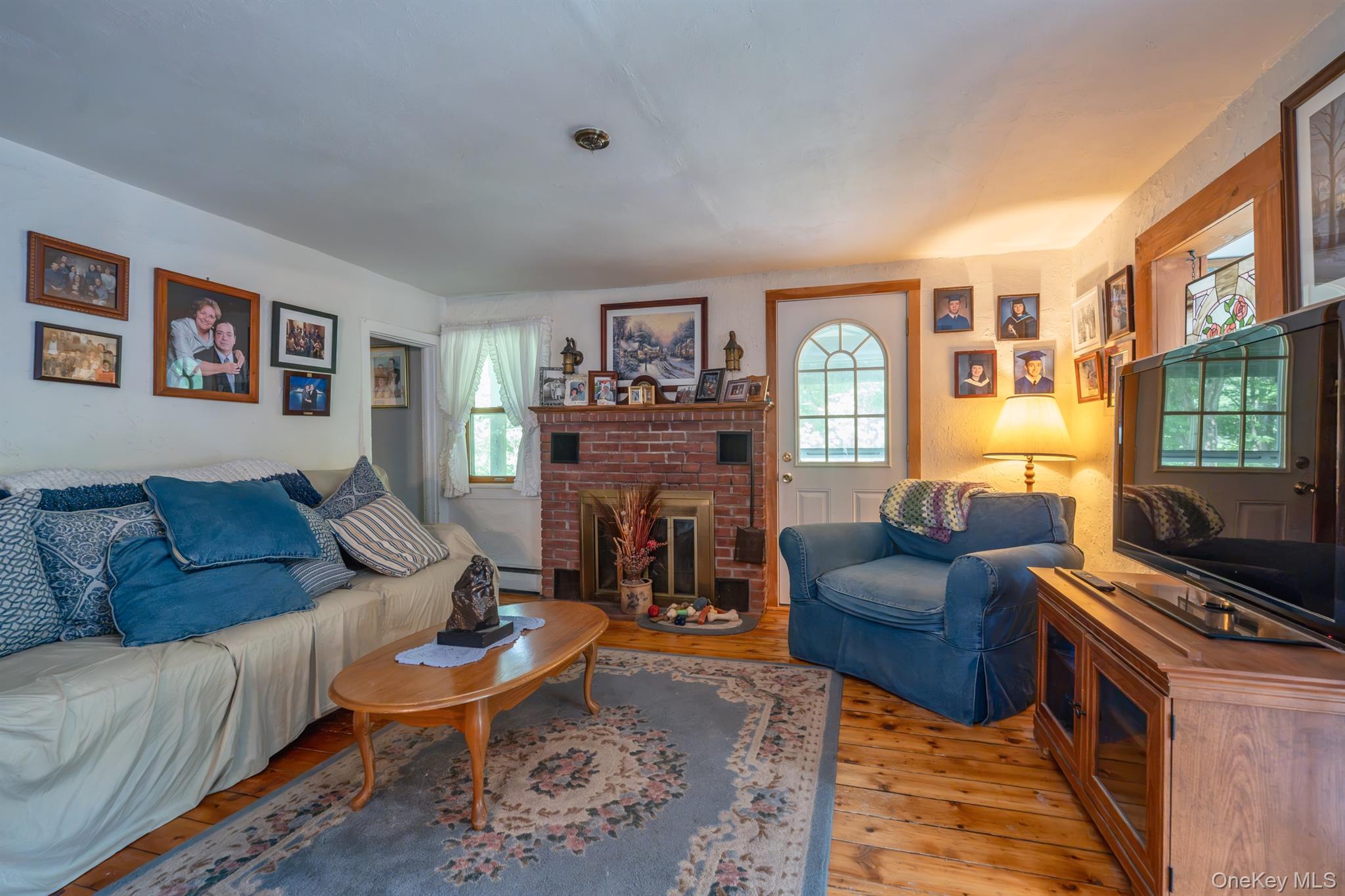 542 Blue Mountain Road – For Sale photo 8