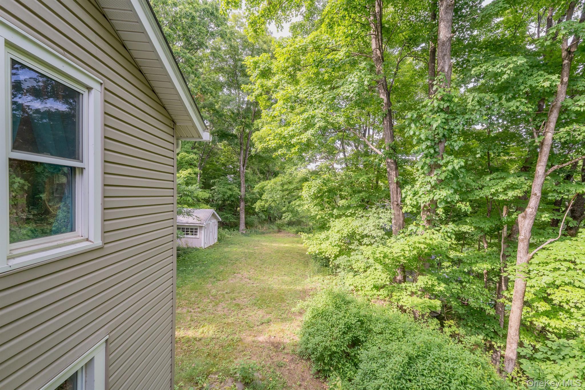 542 Blue Mountain Road – For Sale photo 35