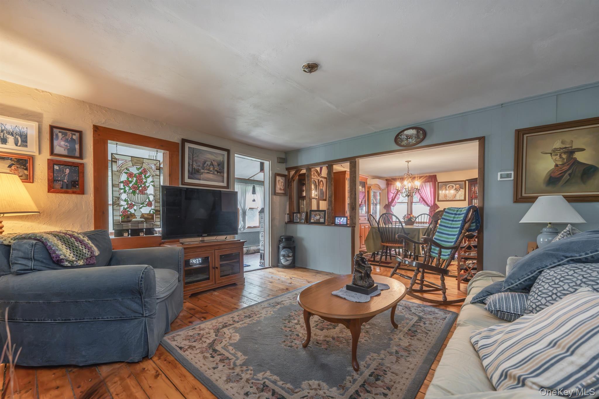 542 Blue Mountain Road – For Sale photo 9