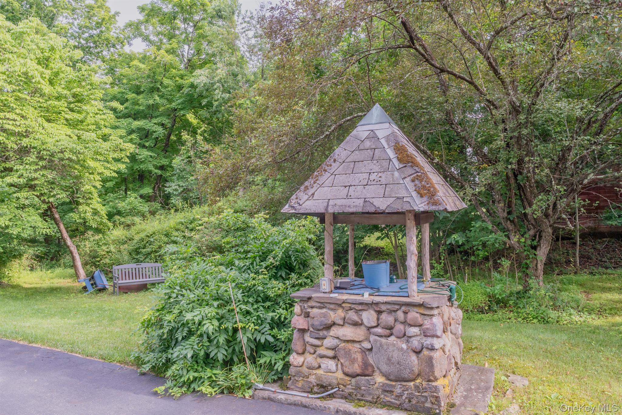 542 Blue Mountain Road – For Sale photo 37