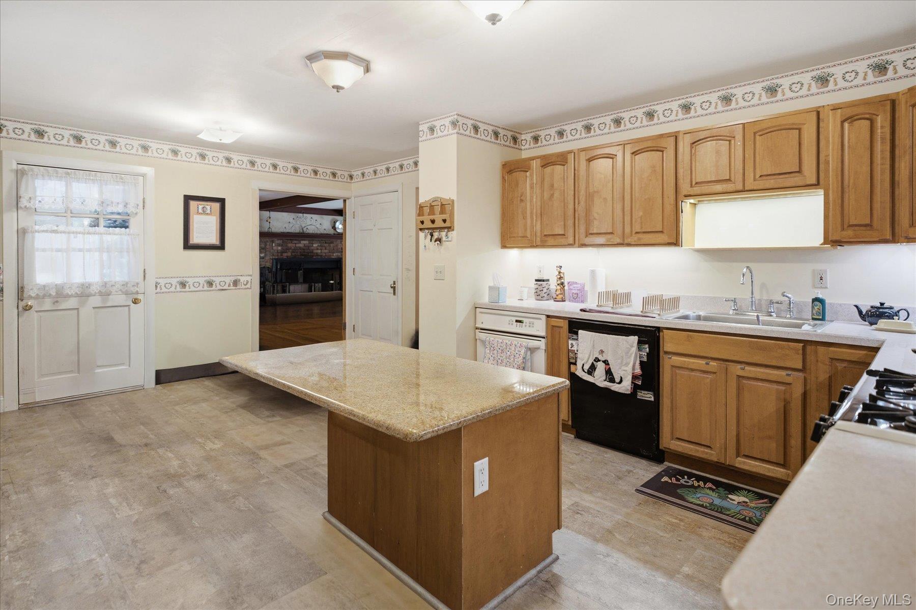 74 John Lane – For Sale photo 11