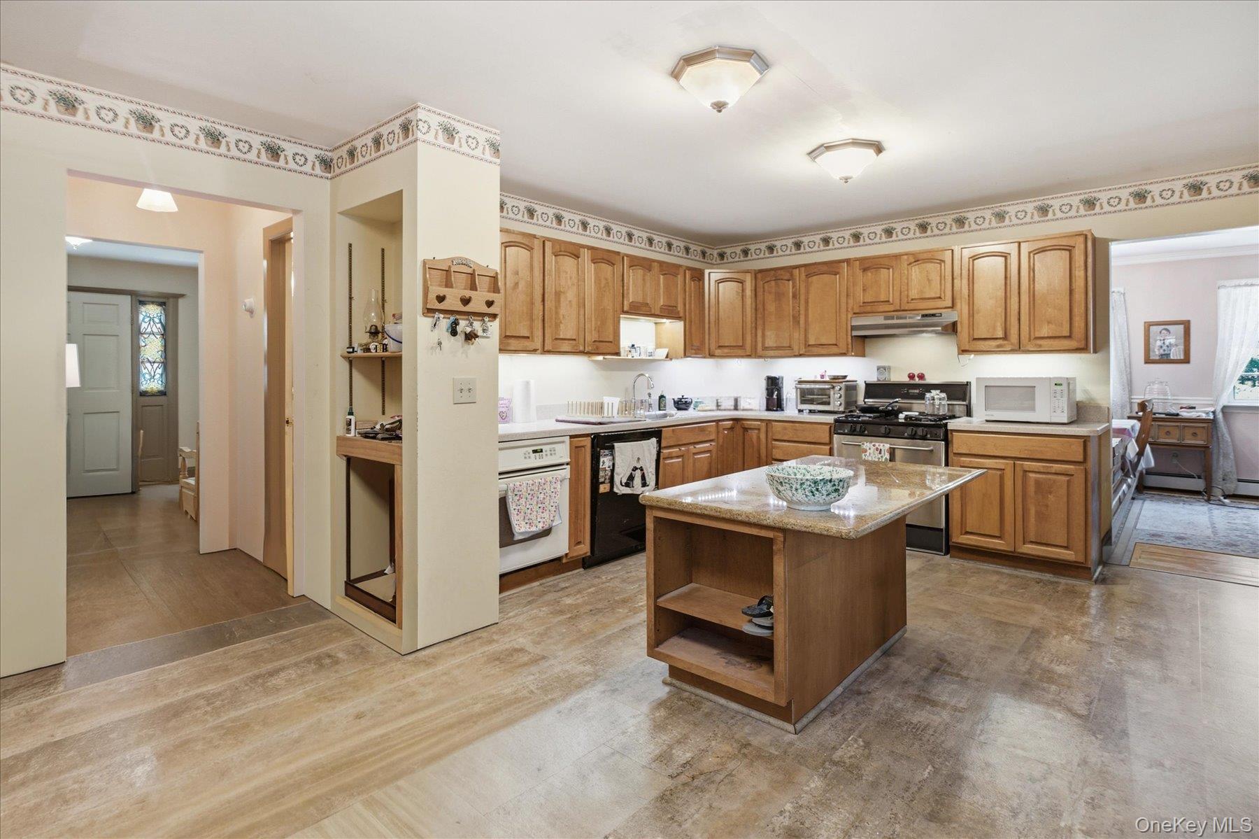 74 John Lane – For Sale photo 10