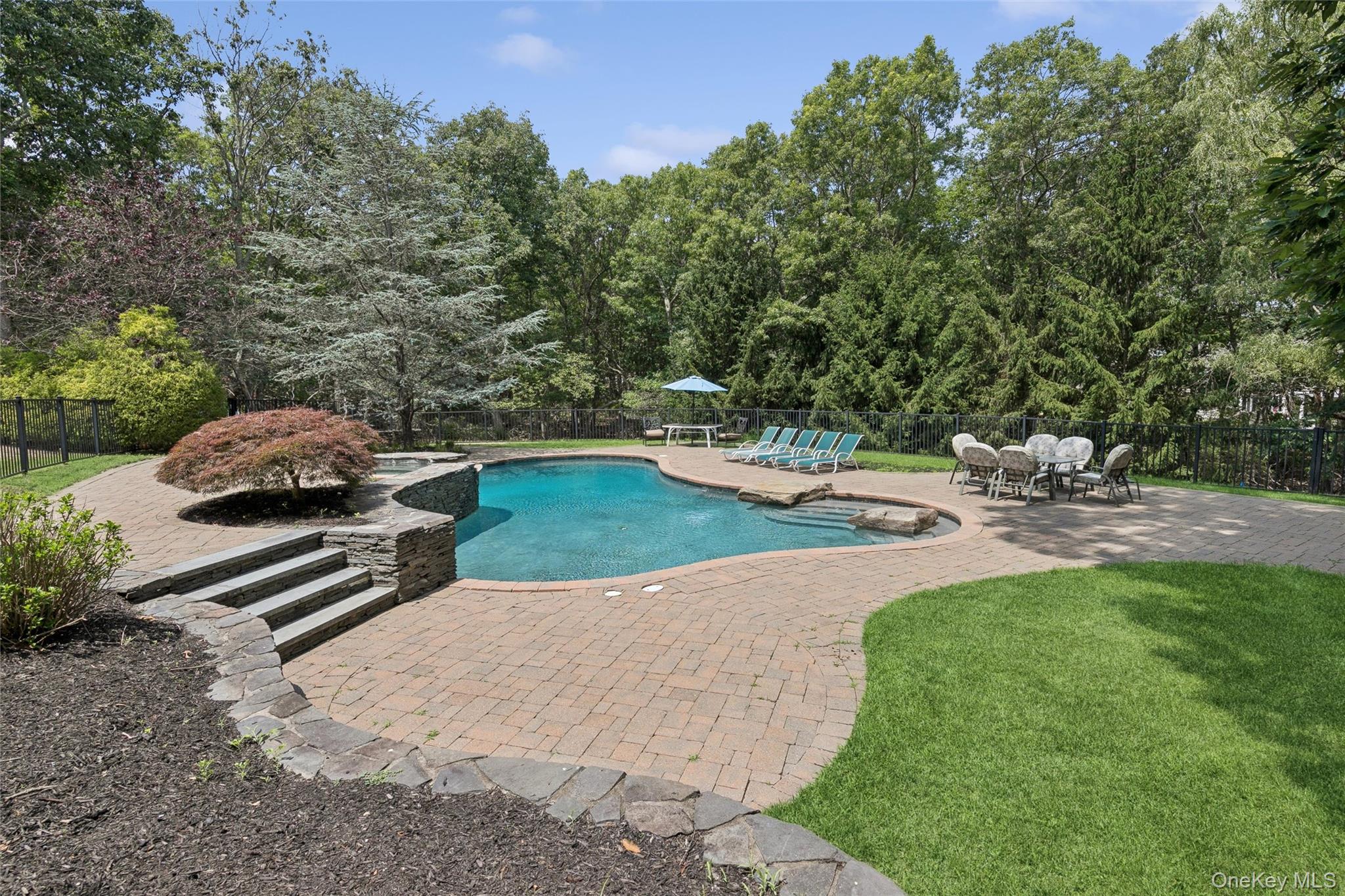 12 North Ridge Road – For Sale photo 7