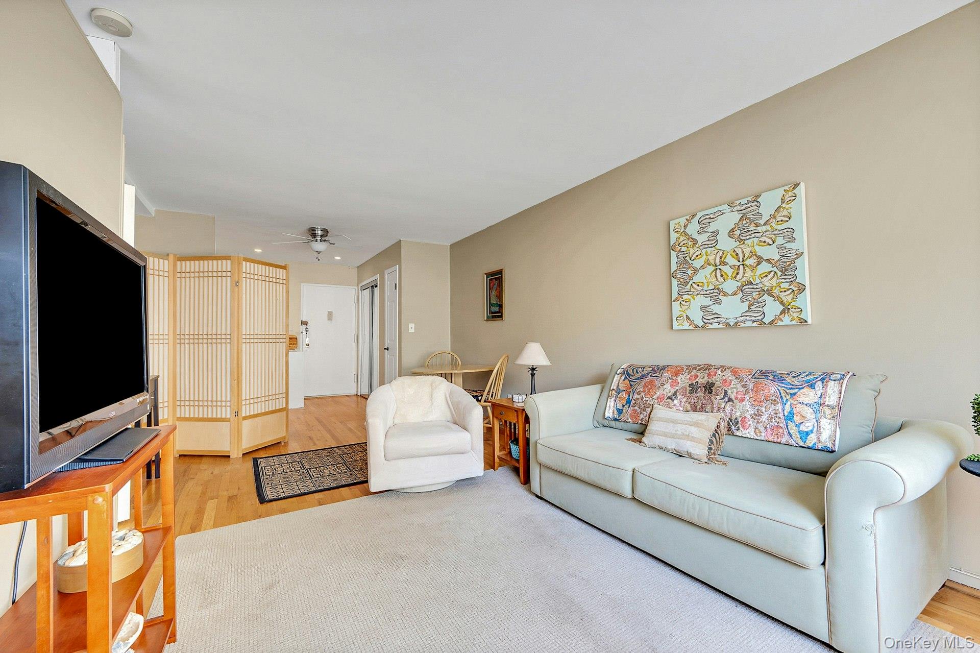 2221 Palmer Avenue, Unit 3G photo 10