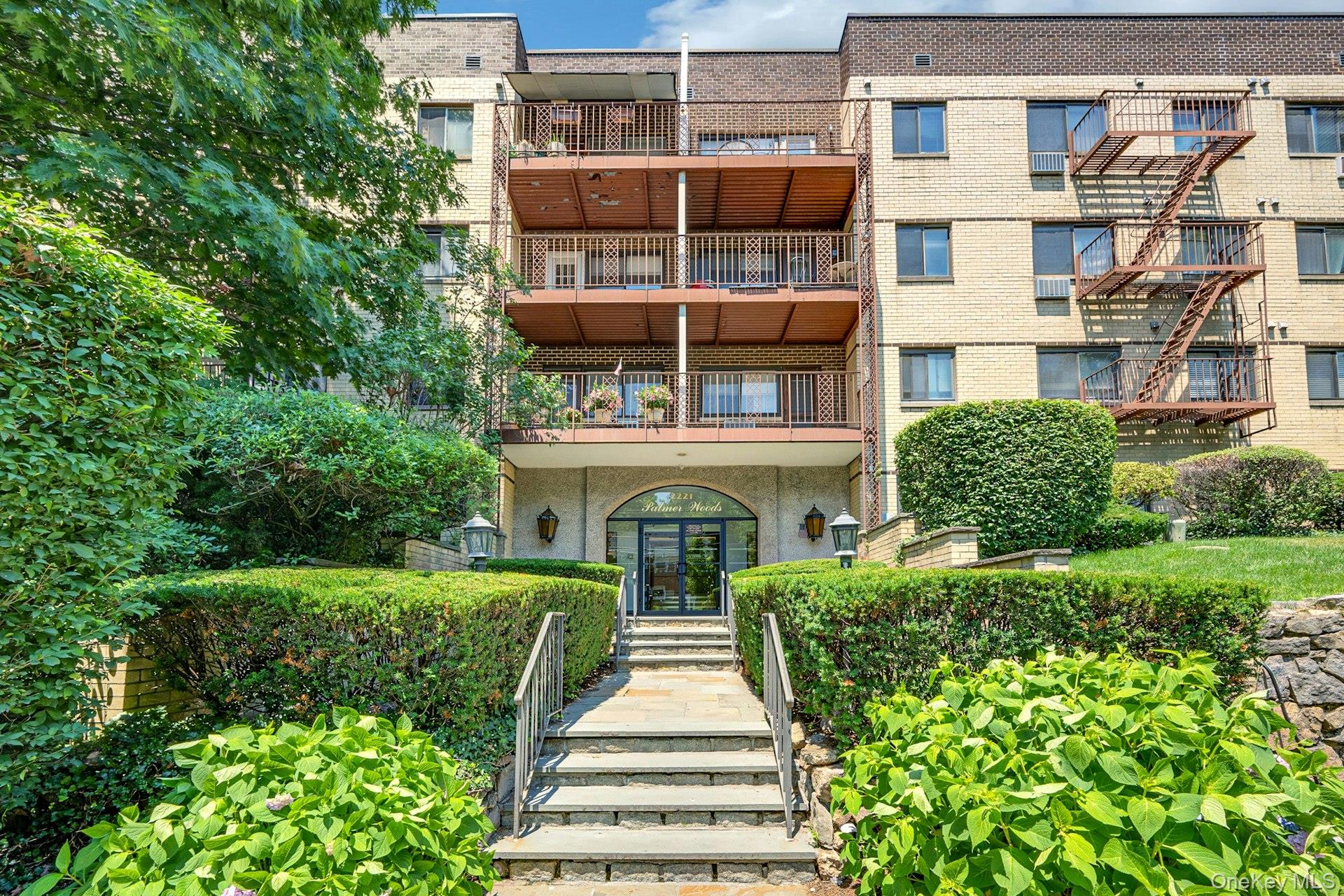 2221 Palmer Avenue, Unit 3G