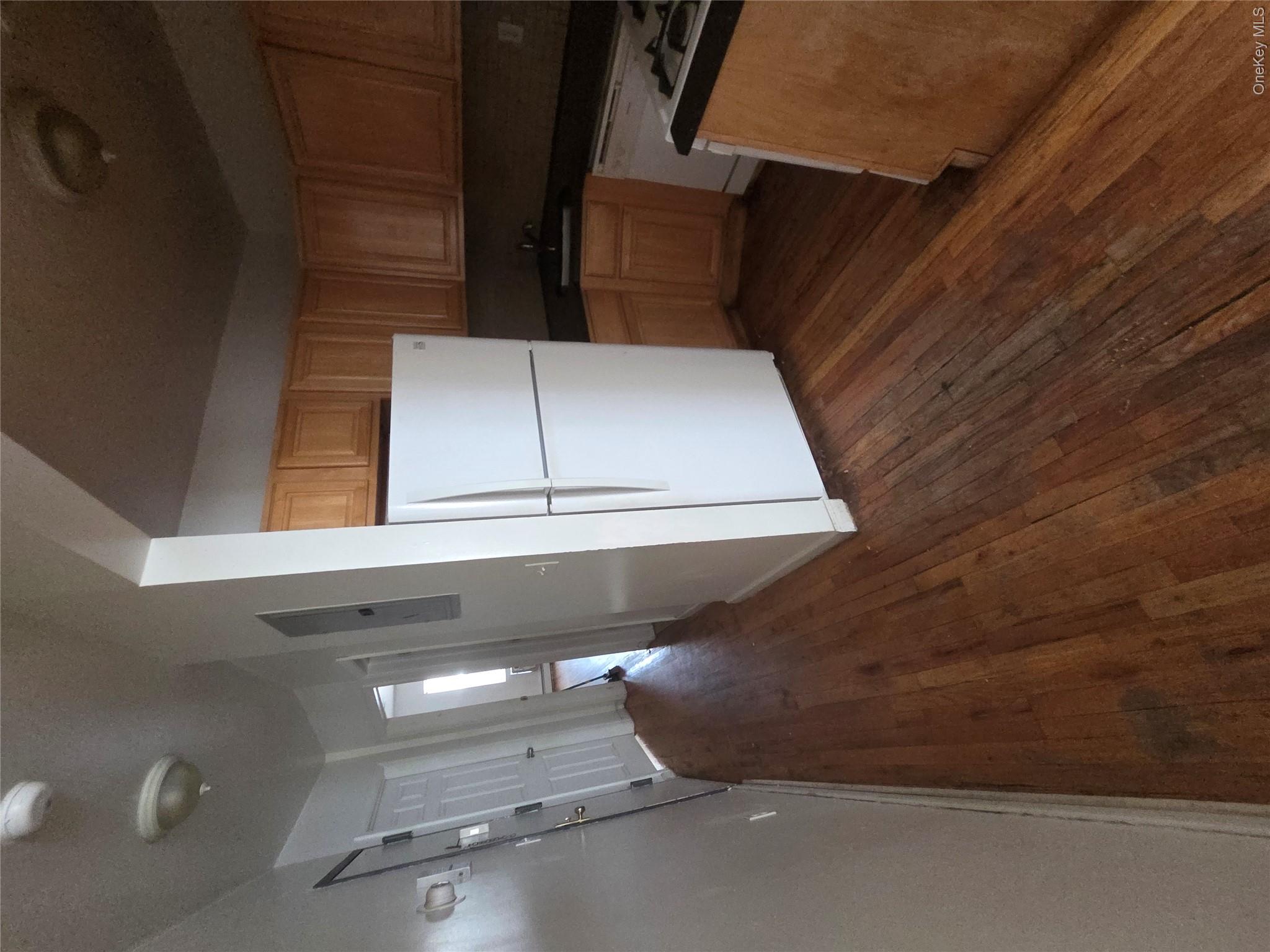 2471 B crotona – For Sale photo 9