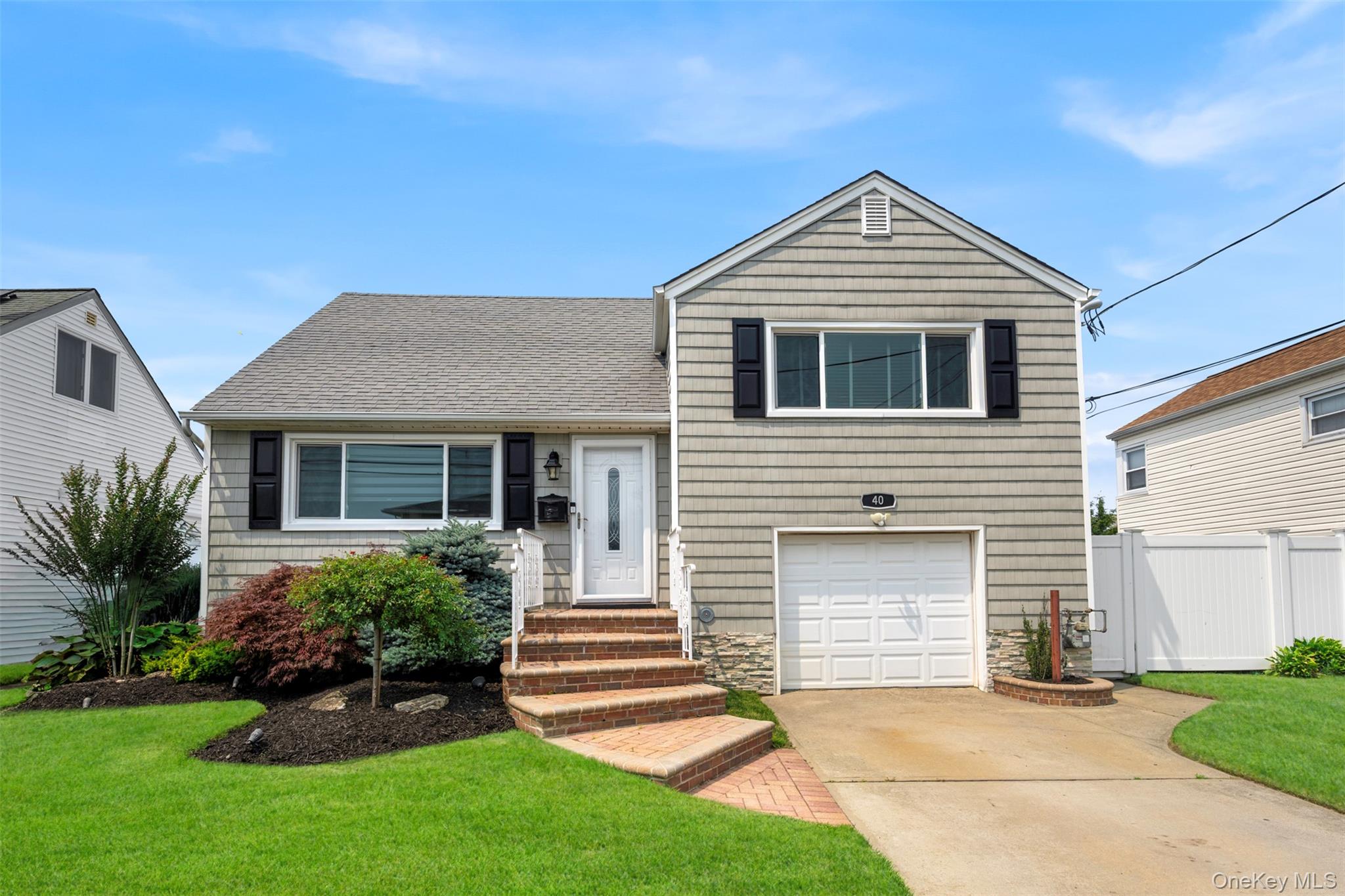 40 Martha Street – For Sale