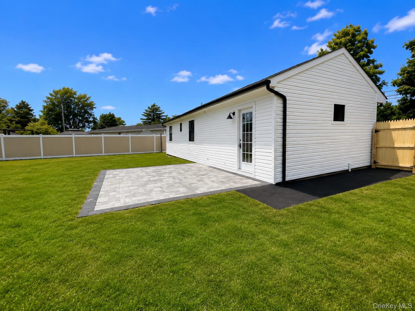 24 E Cherry Street – For Sale photo 15