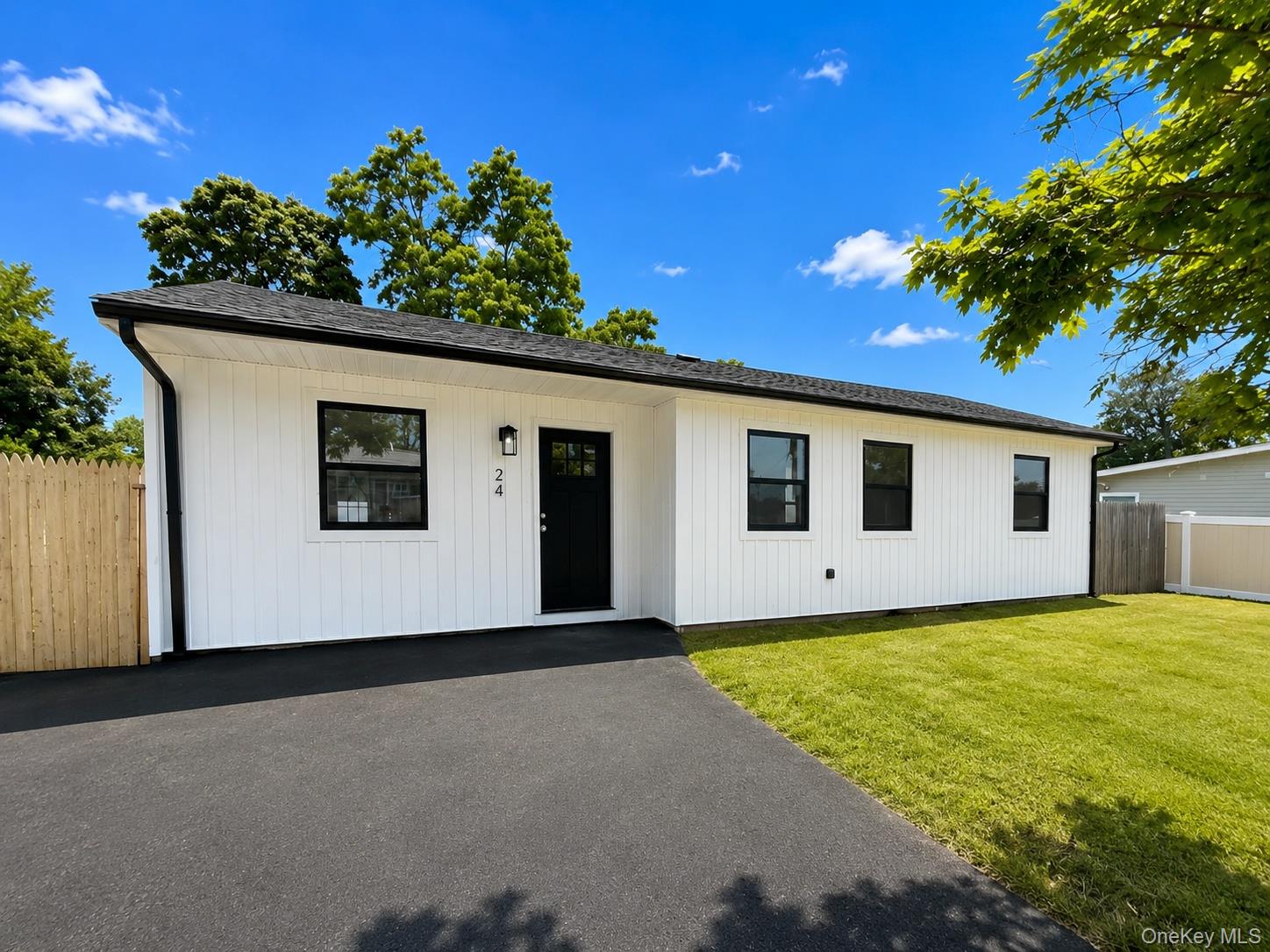 24 E Cherry Street – For Sale photo 2