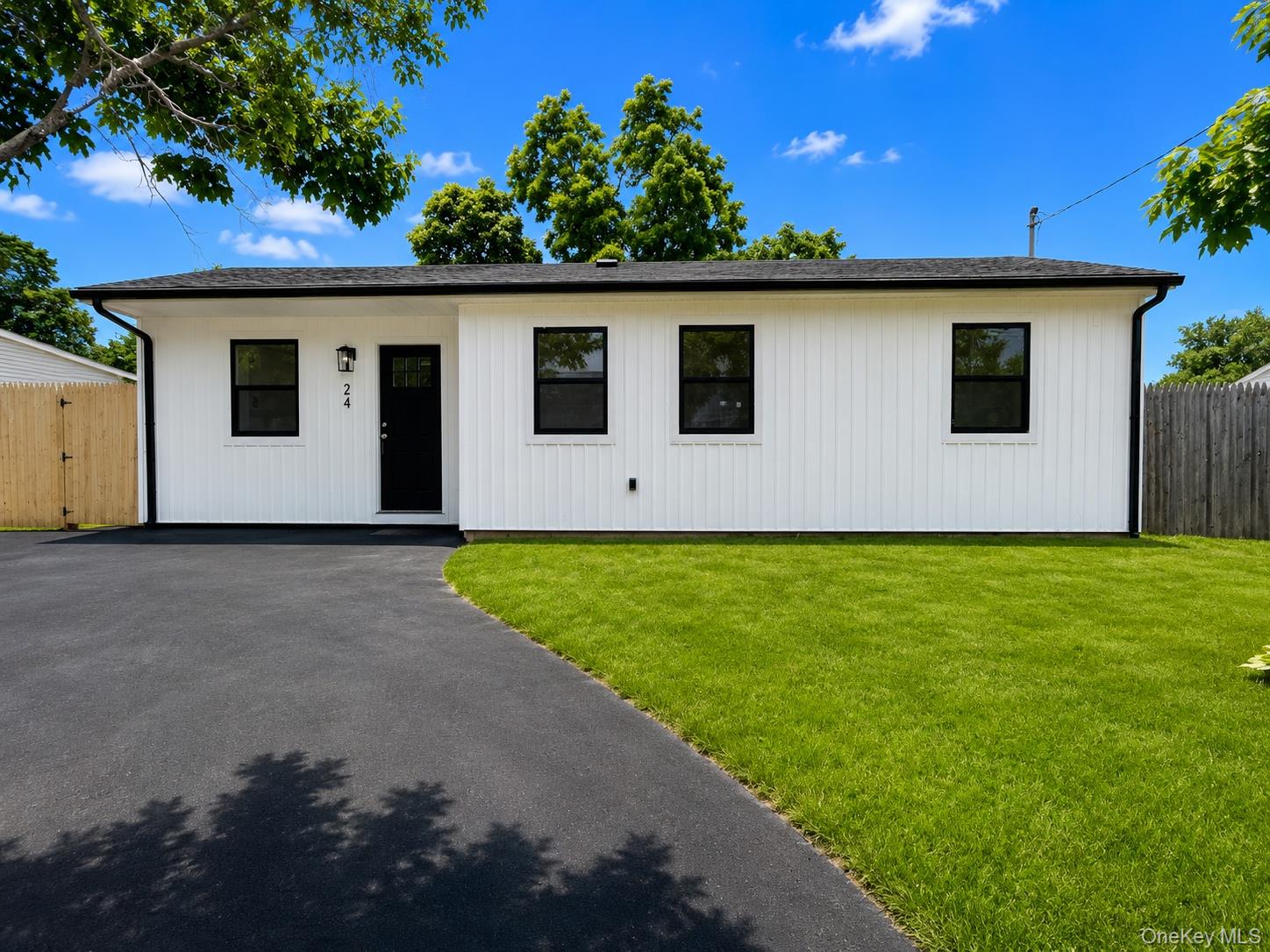 24 E Cherry Street – For Sale