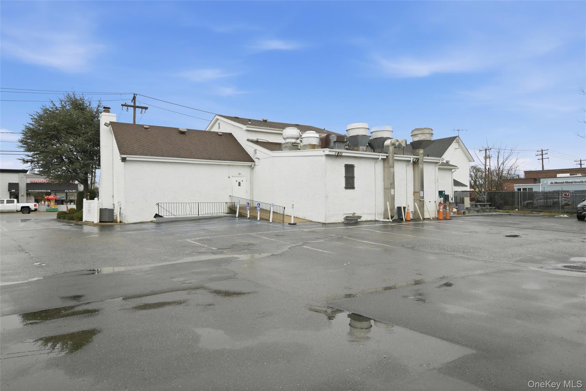 410 Merrick Road – For Sale photo 34