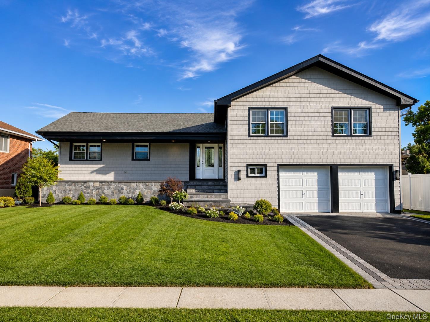 2488 Howard Road – For Sale