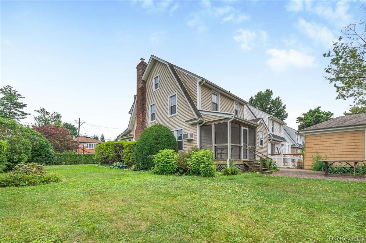 251-47 42nd Avenue – For Sale photo 4