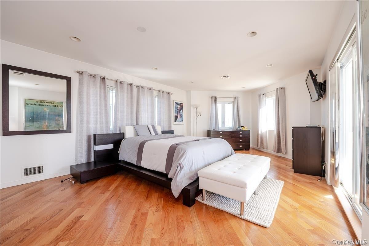 17 New York Avenue, Unit House photo 19
