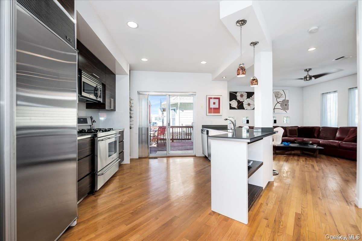 17 New York Avenue, Unit House photo 12