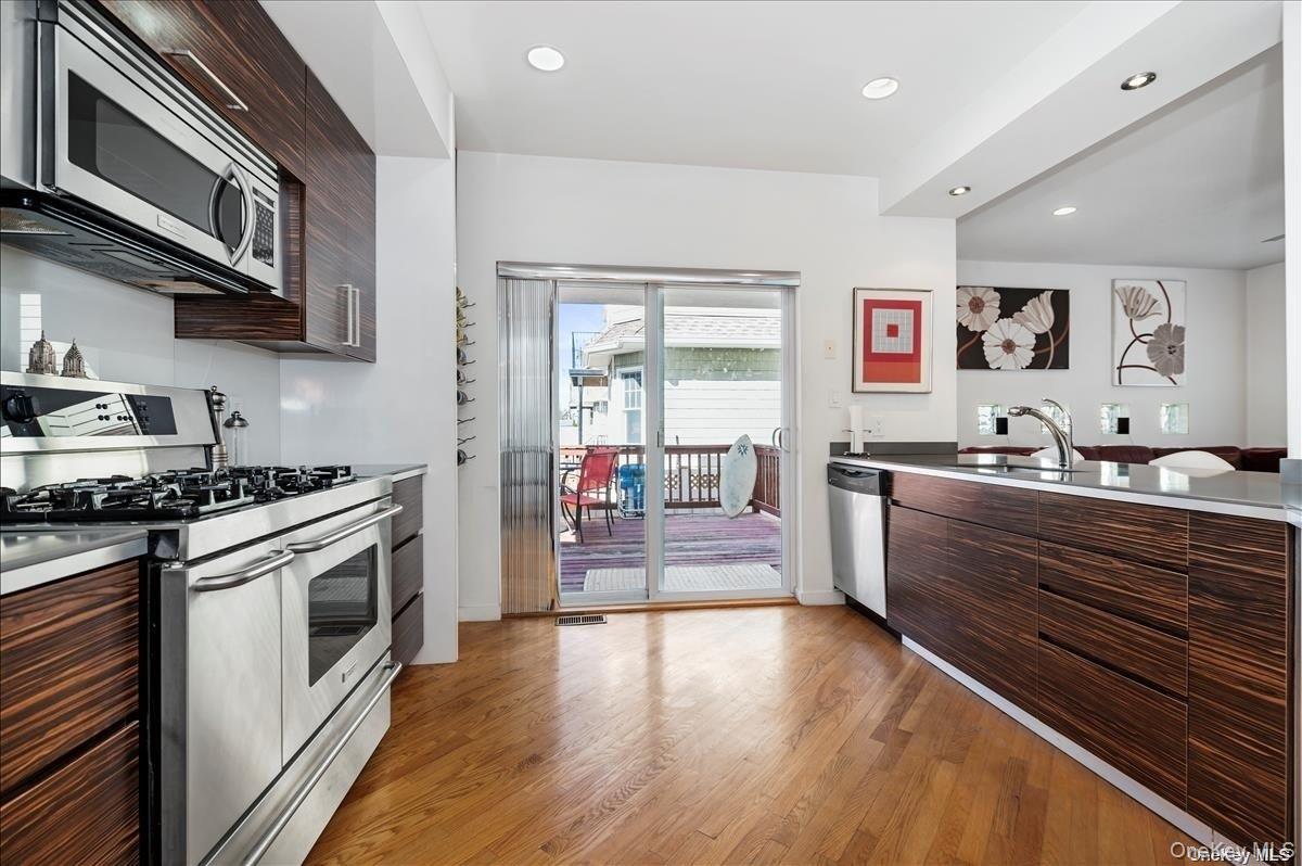 17 New York Avenue, Unit House photo 11