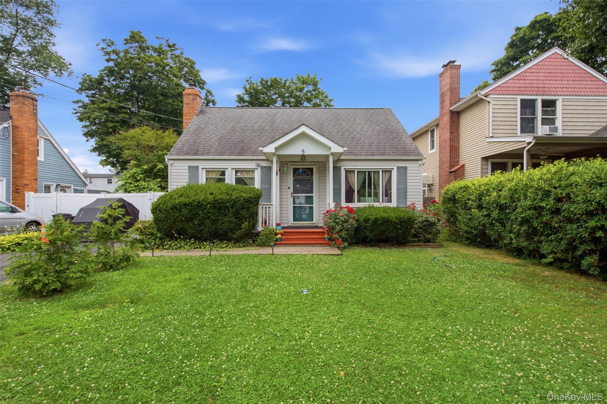 5 Putnam Place – For Sale photo 2