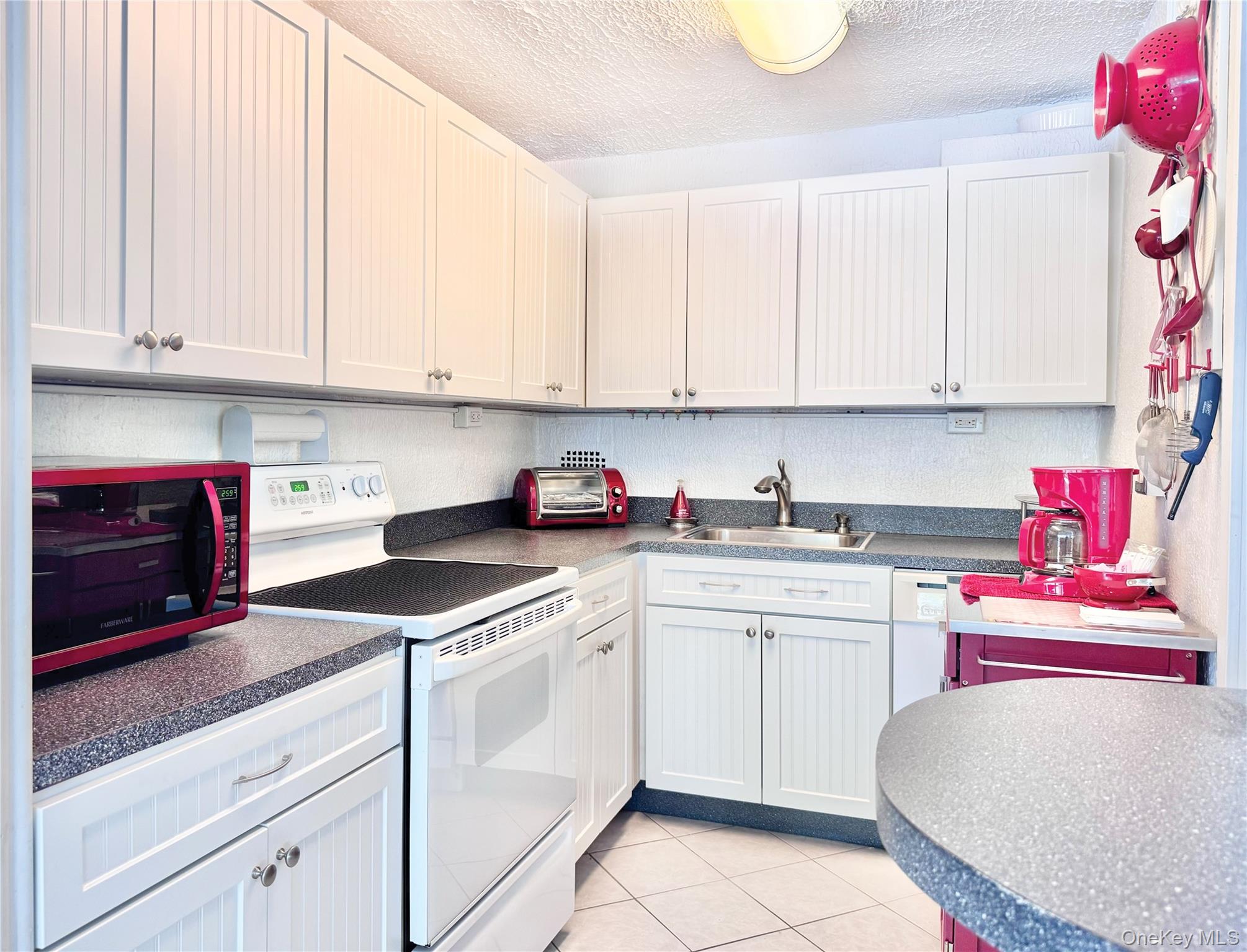 10-10 166 Street, Unit 3A photo 5