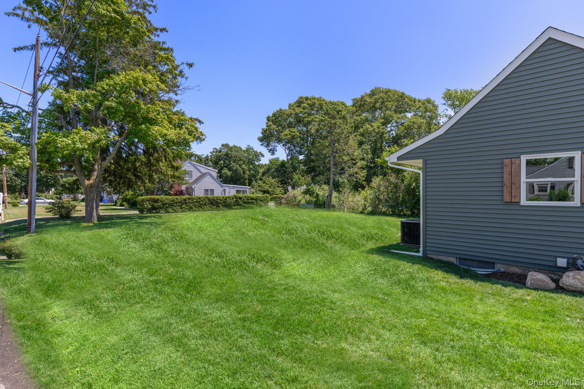 90 Sunrise Avenue – For Sale photo 5