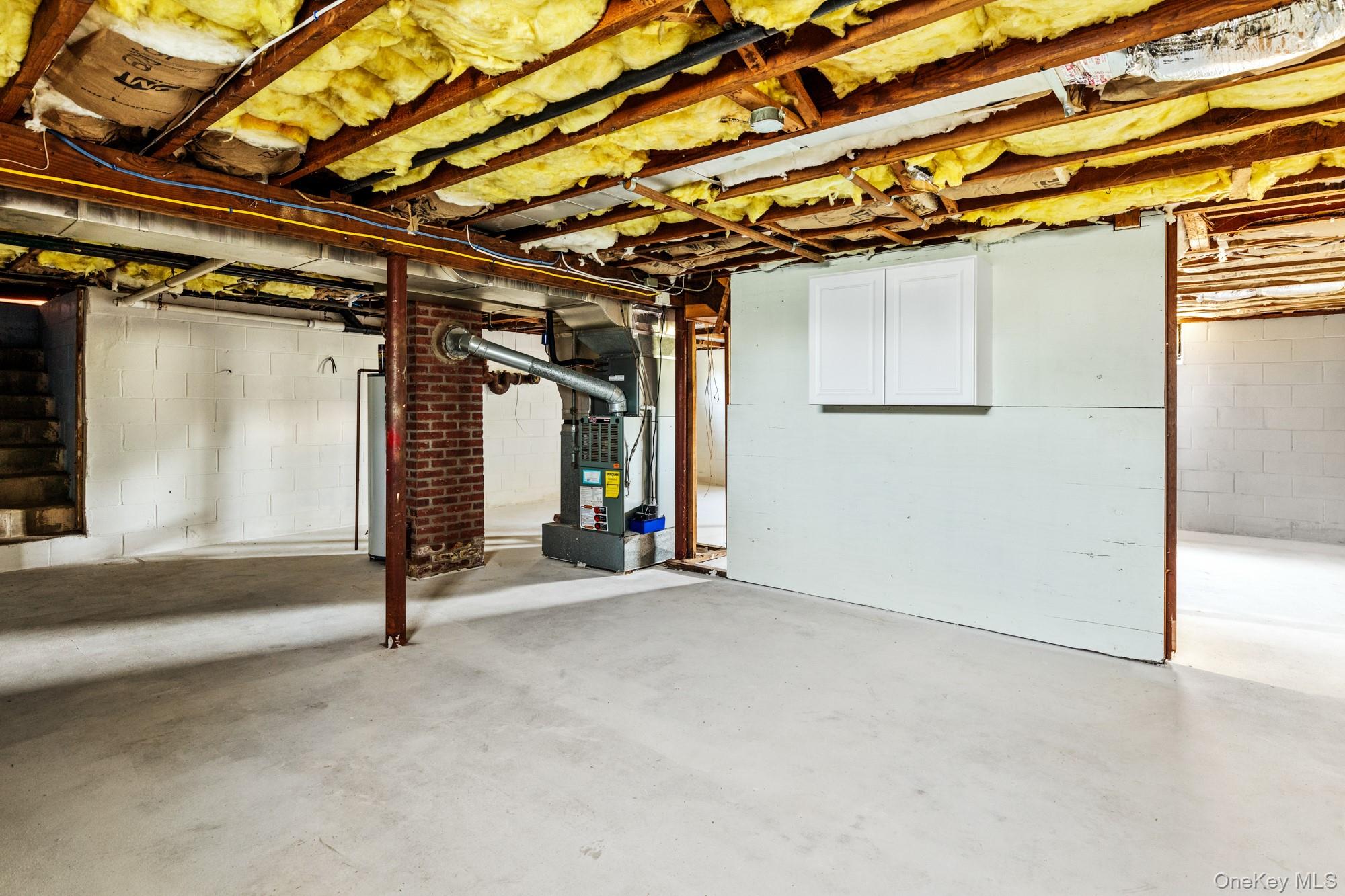 90 Sunrise Avenue – For Sale photo 34