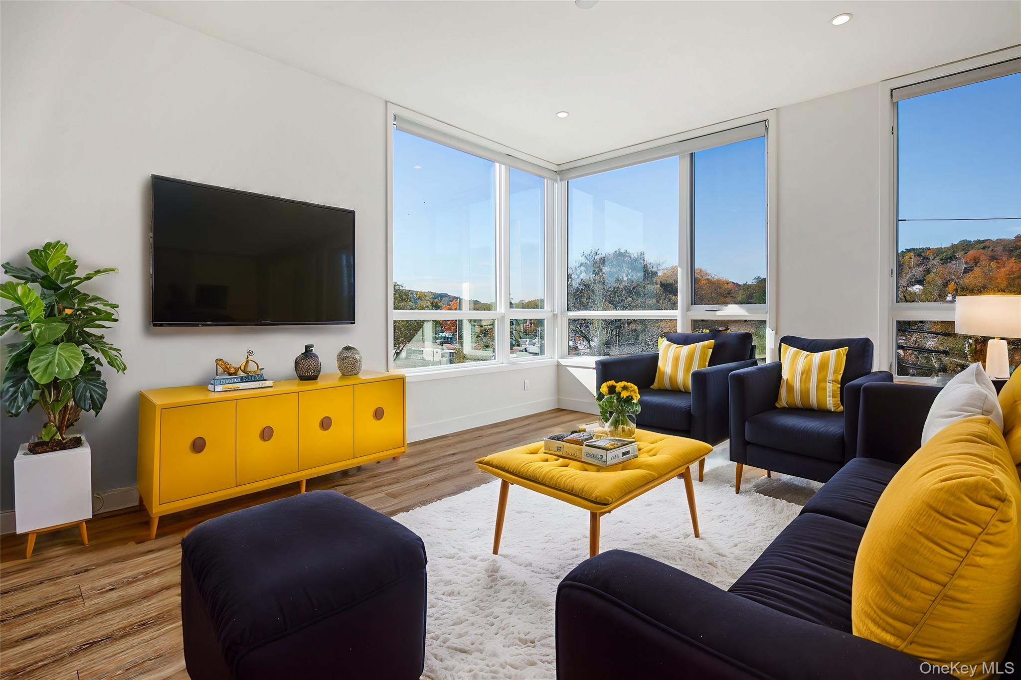 39 Washington Avenue, Unit 202