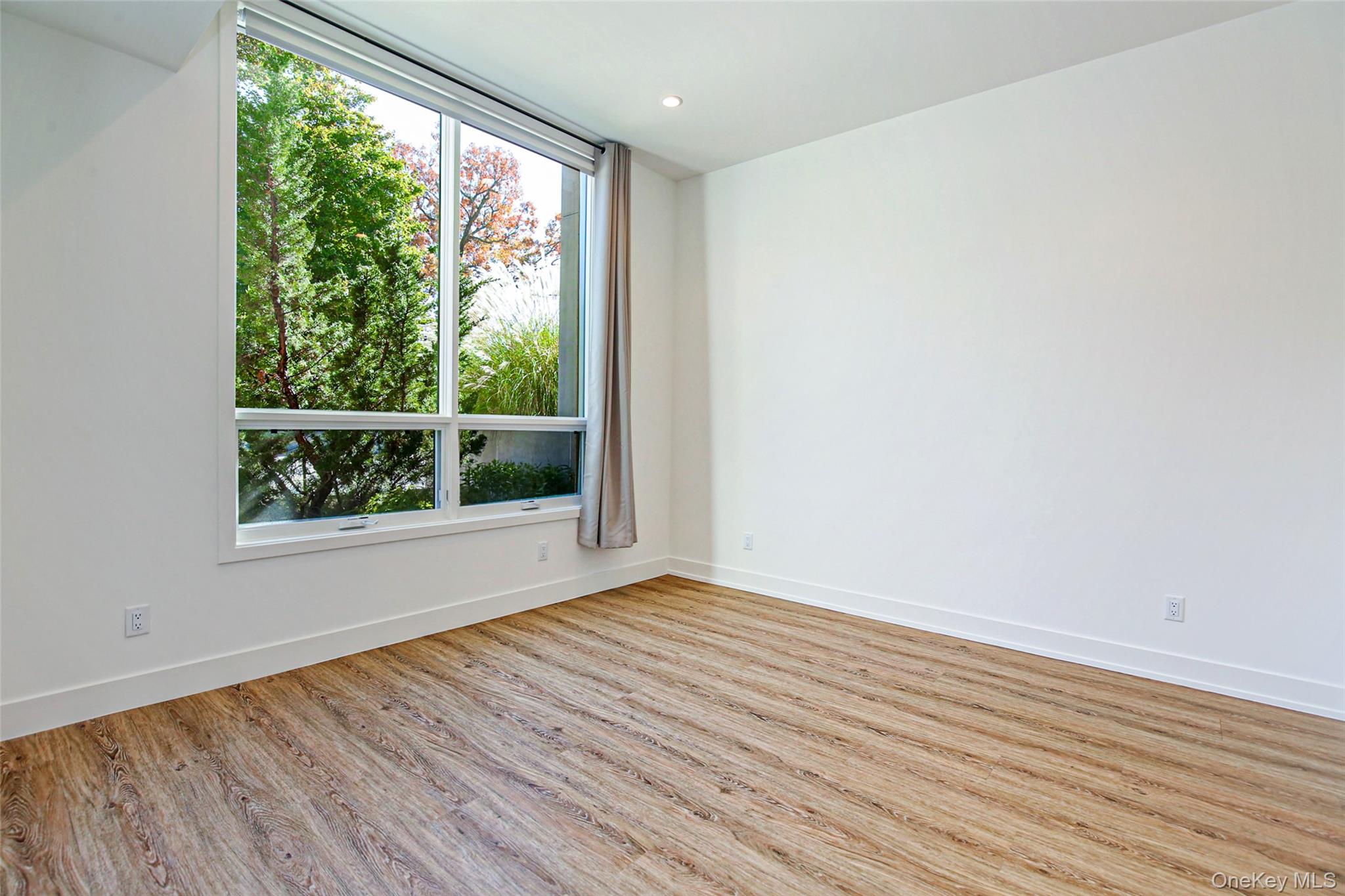 39 Washington Avenue, Unit 202 photo 8