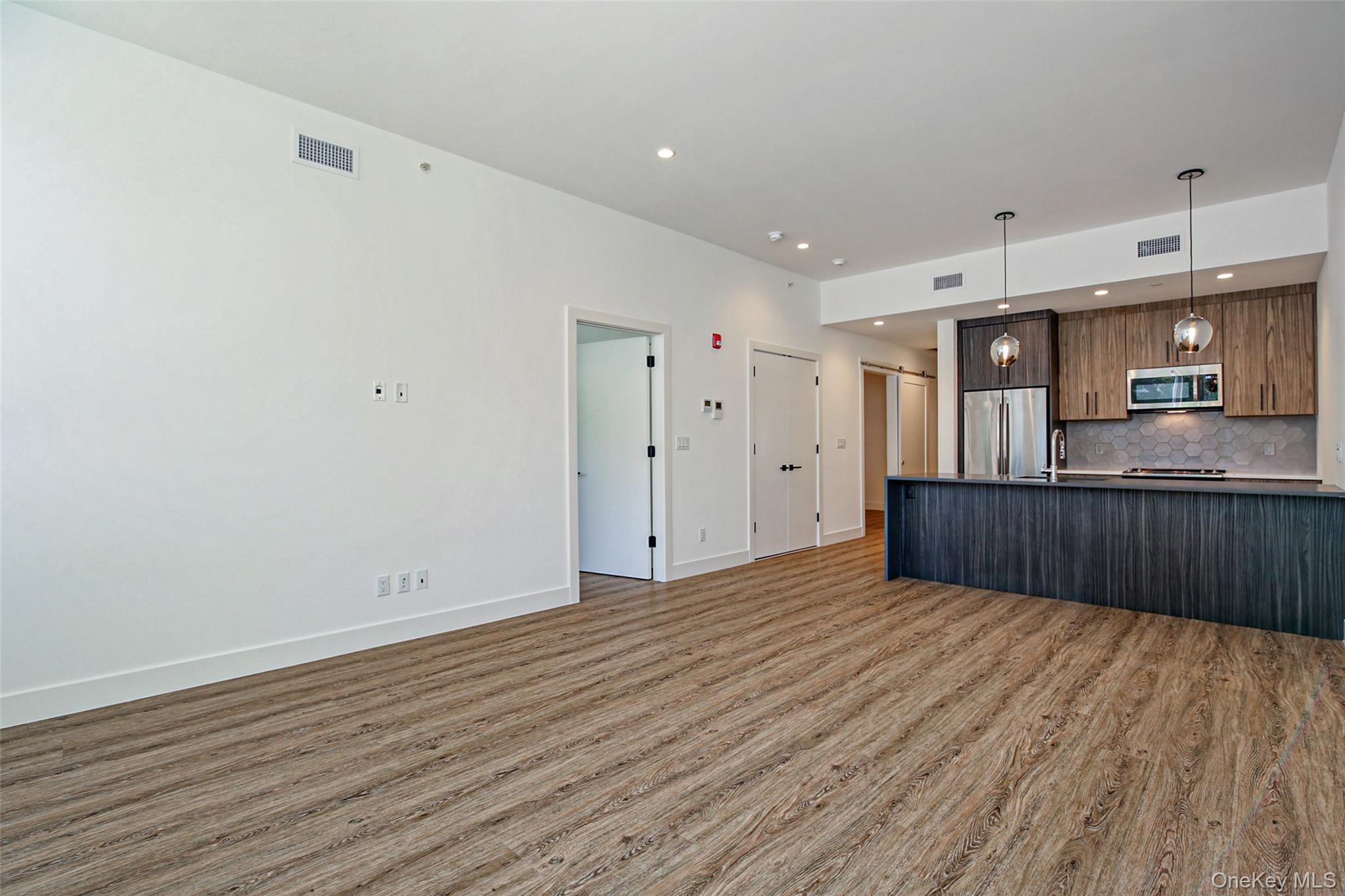 39 Washington Avenue, Unit 202 photo 7