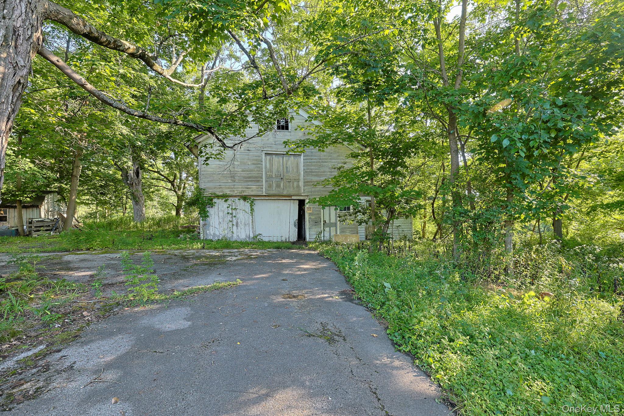 53 E Main Street – For Sale photo 3