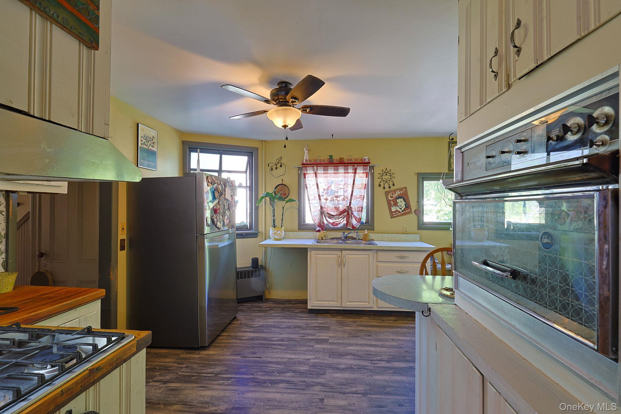 53 E Main Street – For Sale photo 7