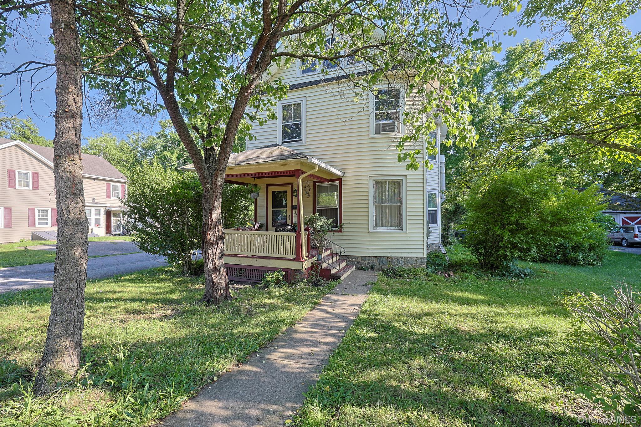 53 E Main Street – For Sale photo 2