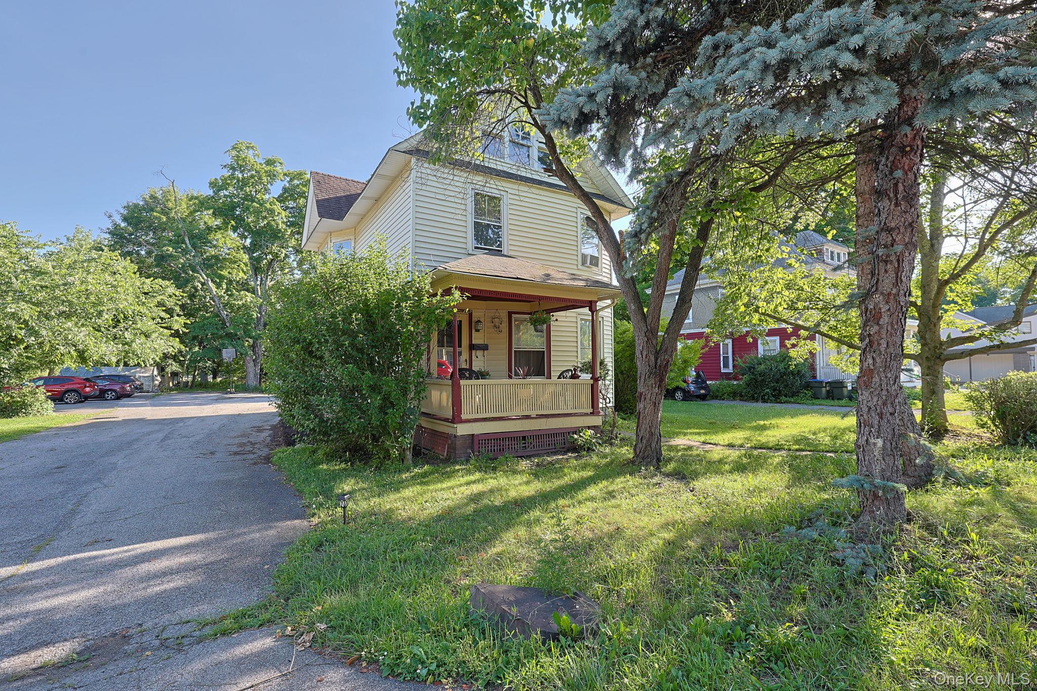 53 E Main Street – For Sale