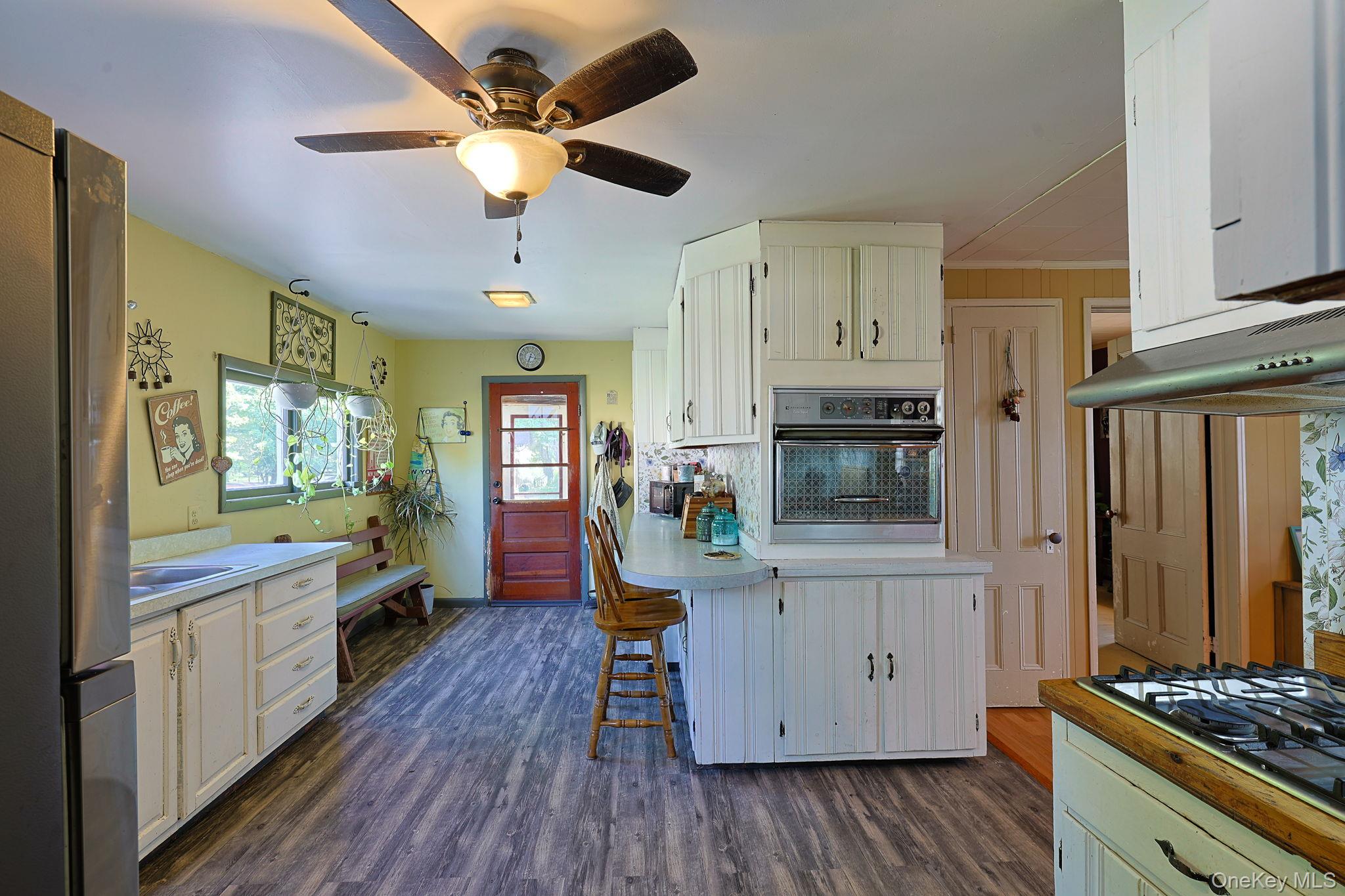 53 E Main Street – For Sale photo 8
