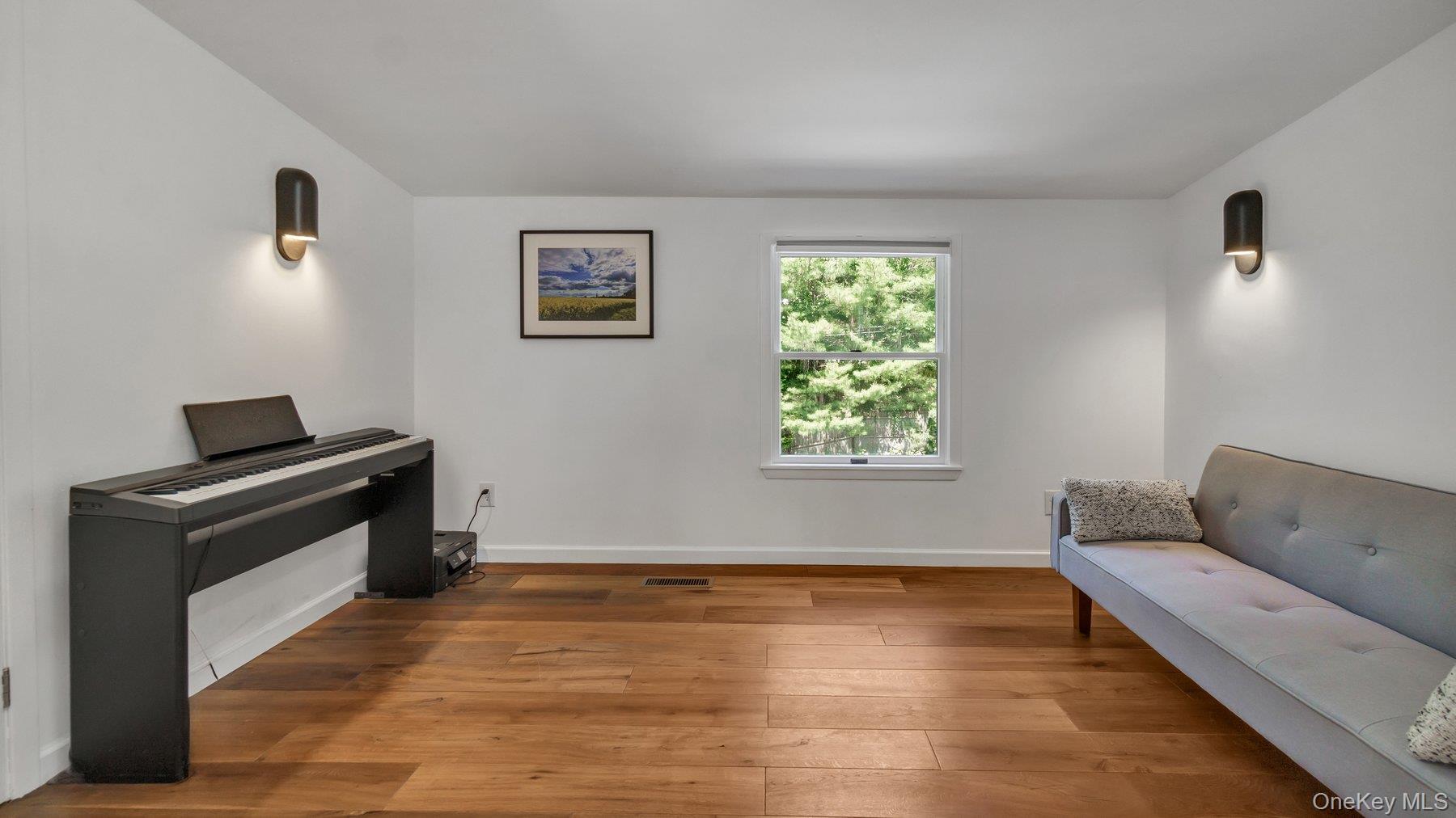 18 Bay View Road – For Rent photo 38