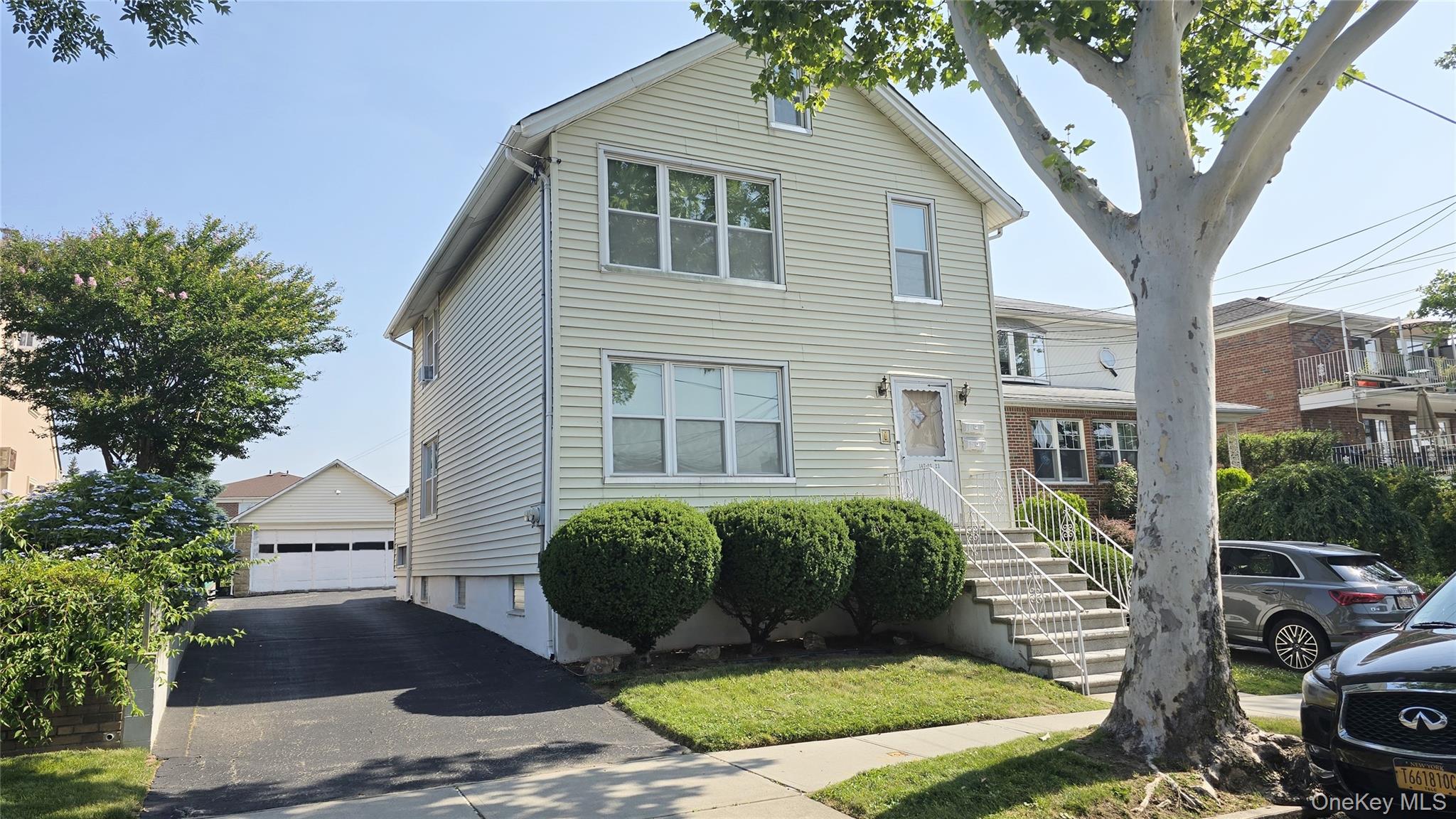 147-23 23rd Avenue – For Sale