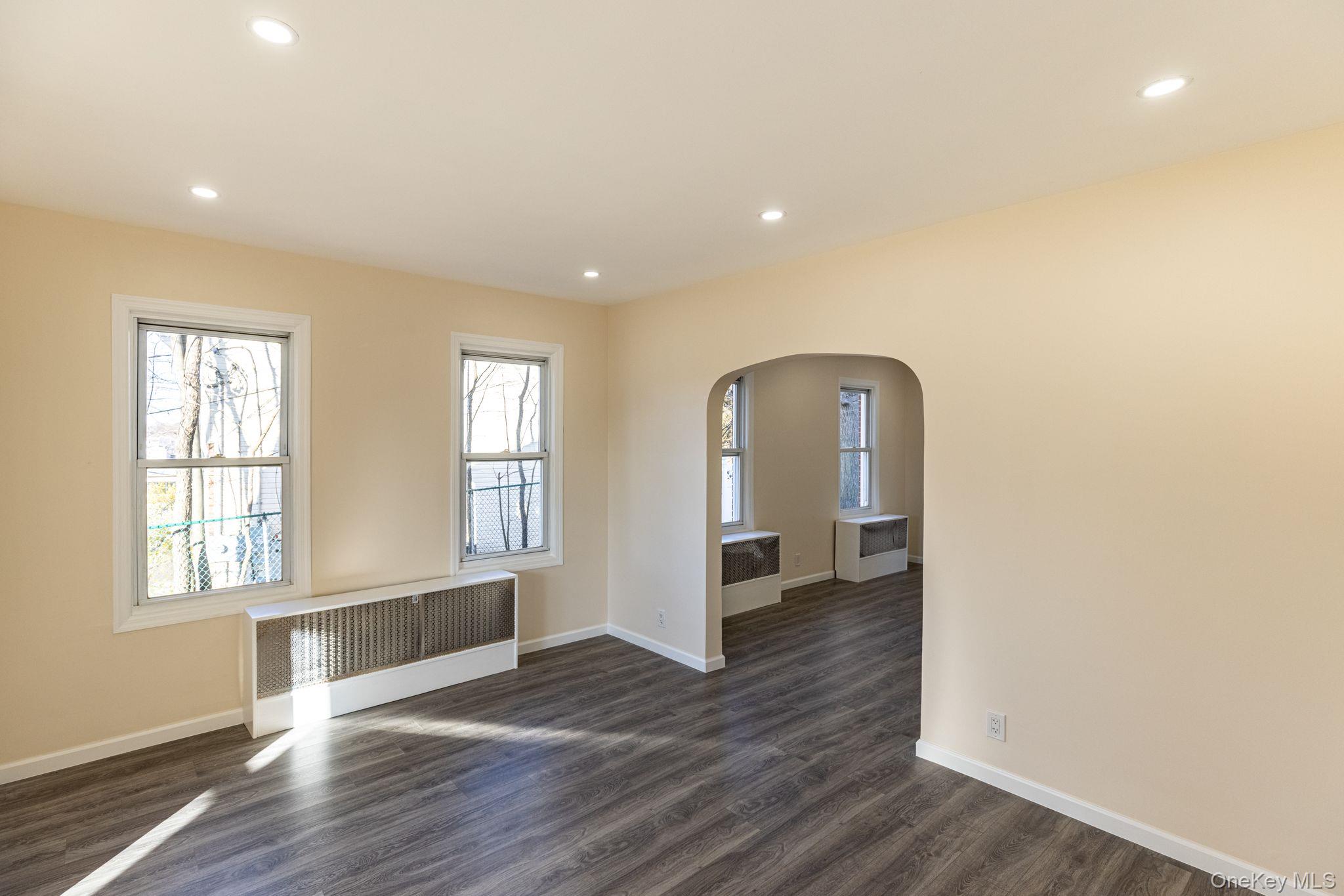 13 Knoll Place – For Sale photo 4