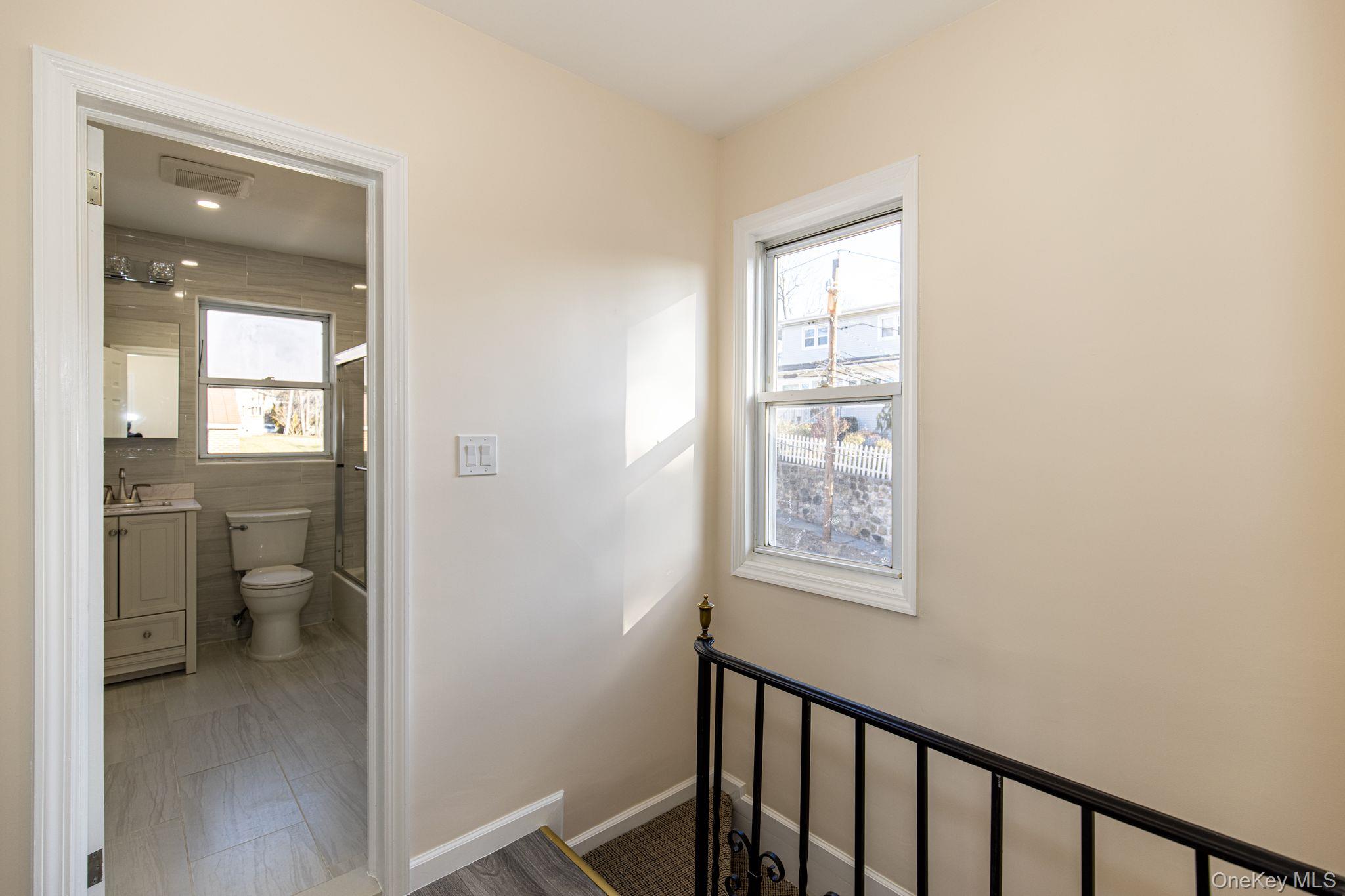 13 Knoll Place – For Sale photo 8