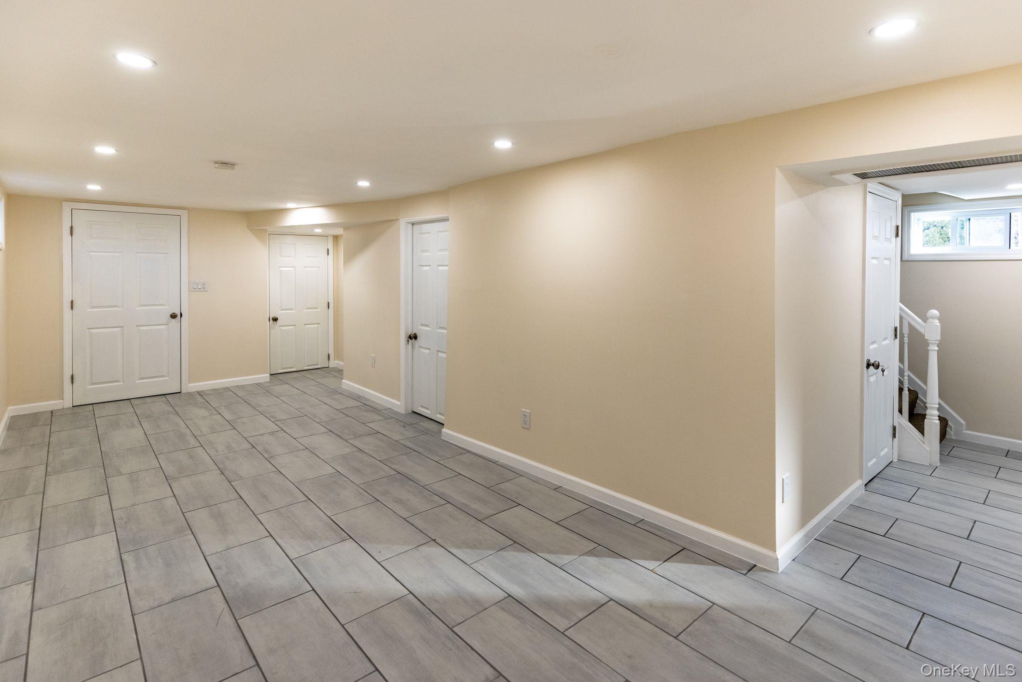 13 Knoll Place – For Sale photo 12