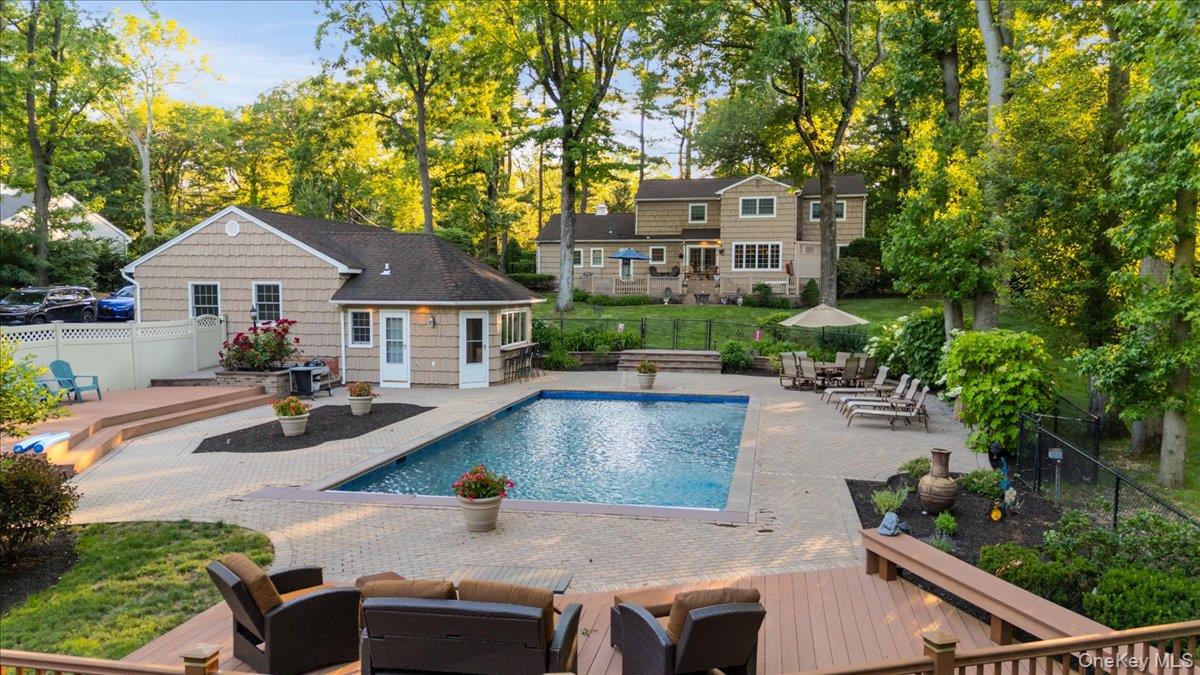 96 Plainview Road – For Sale