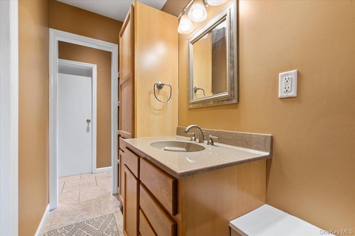 96 Plainview Road – For Sale photo 31