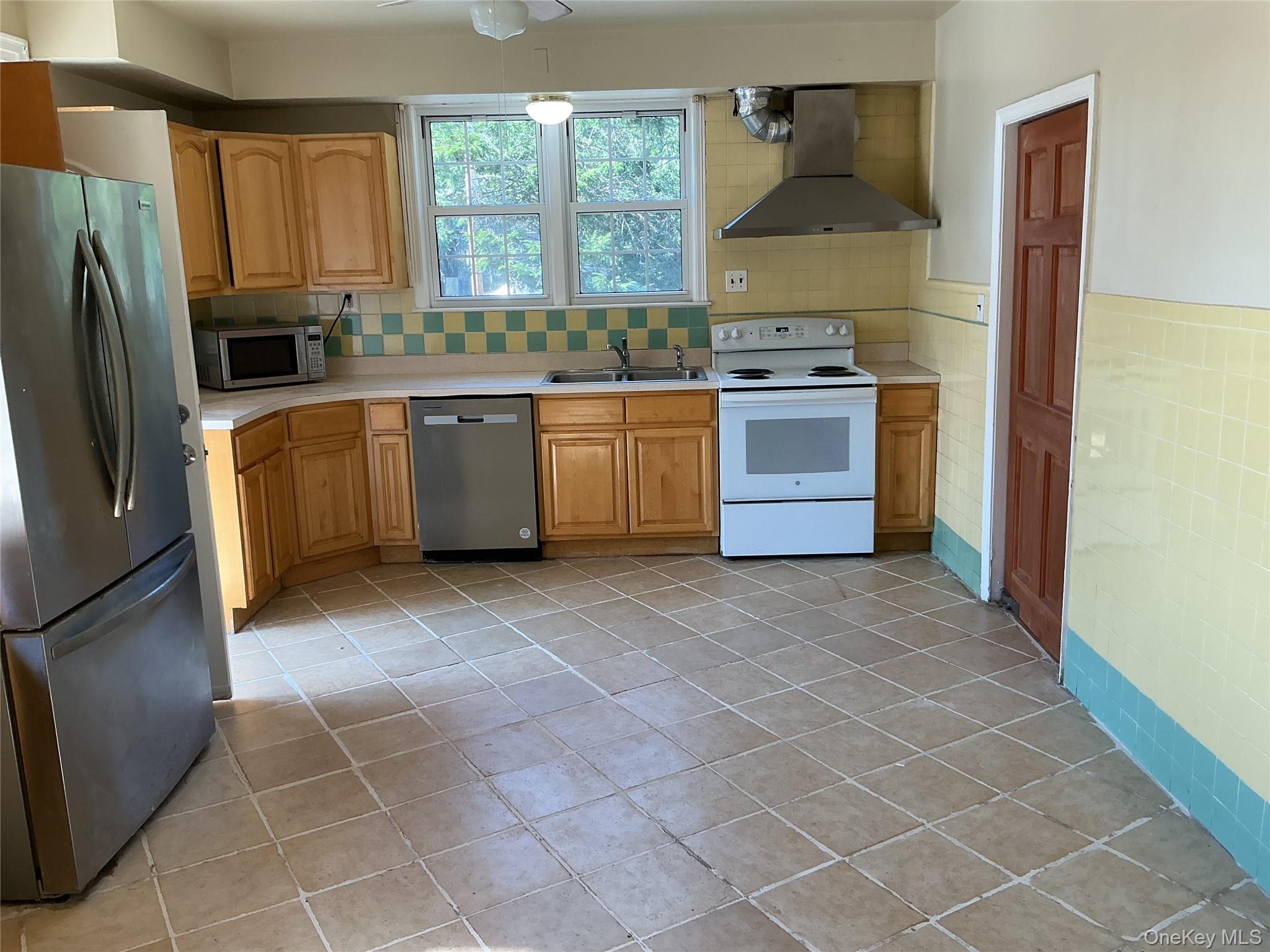 45 Tennyson Avenue – For Rent photo 4