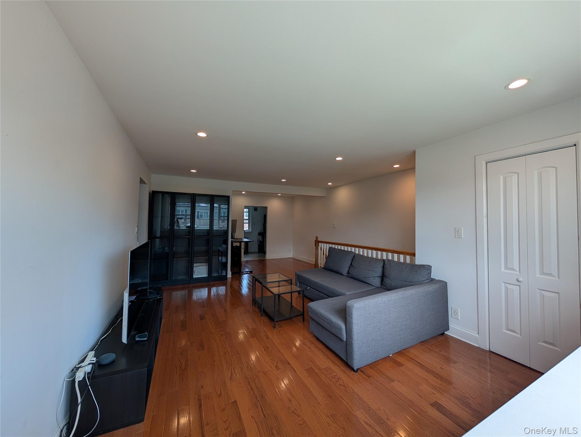 15048 Jewel Avenue, Unit 70B photo 5